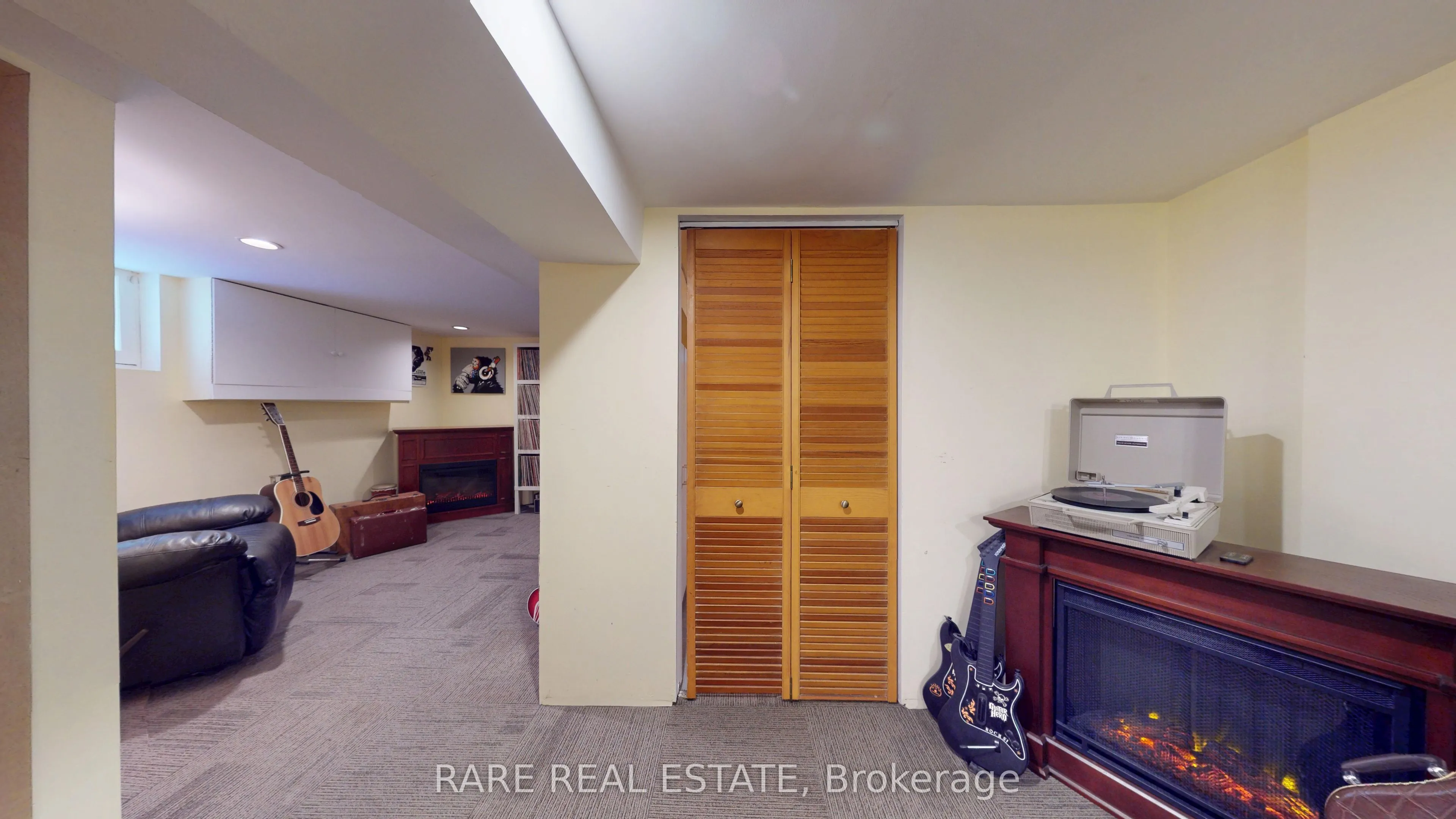 81 Bowood Avenue