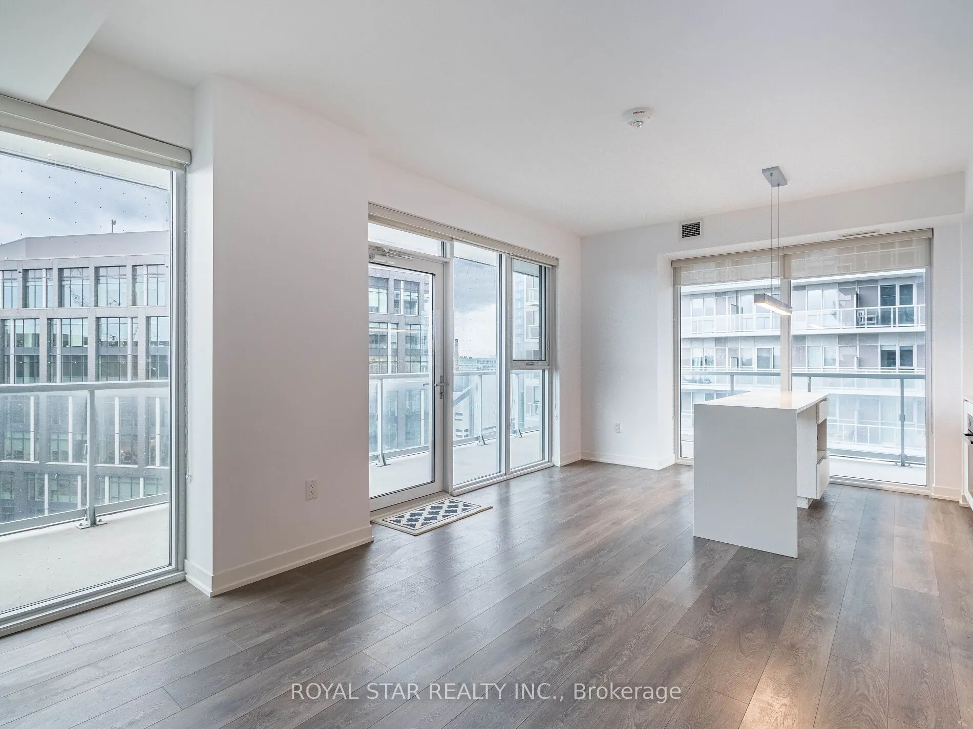 20 Richardson Street, #1305
