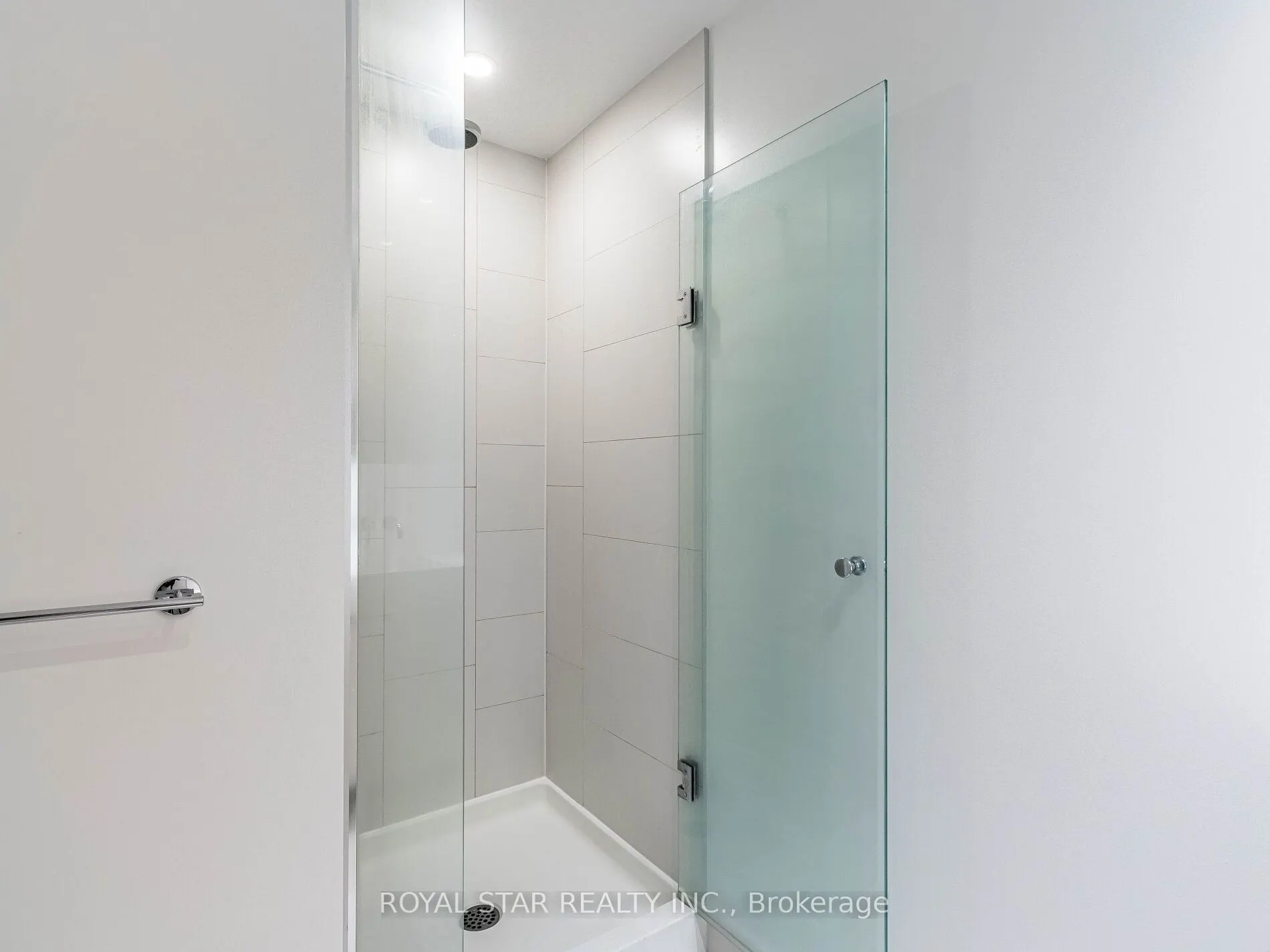 20 Richardson Street, #1305