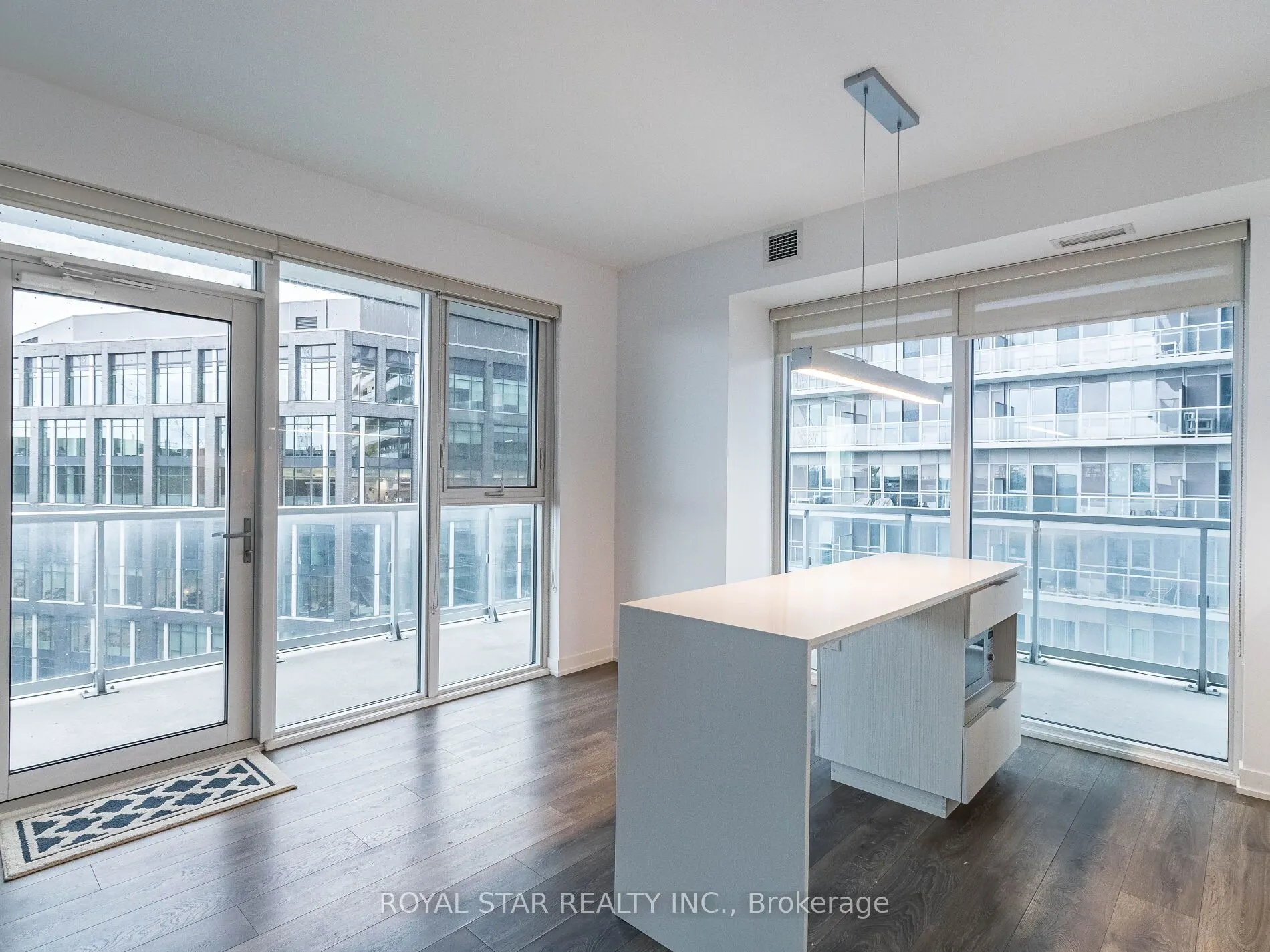 20 Richardson Street, #1305