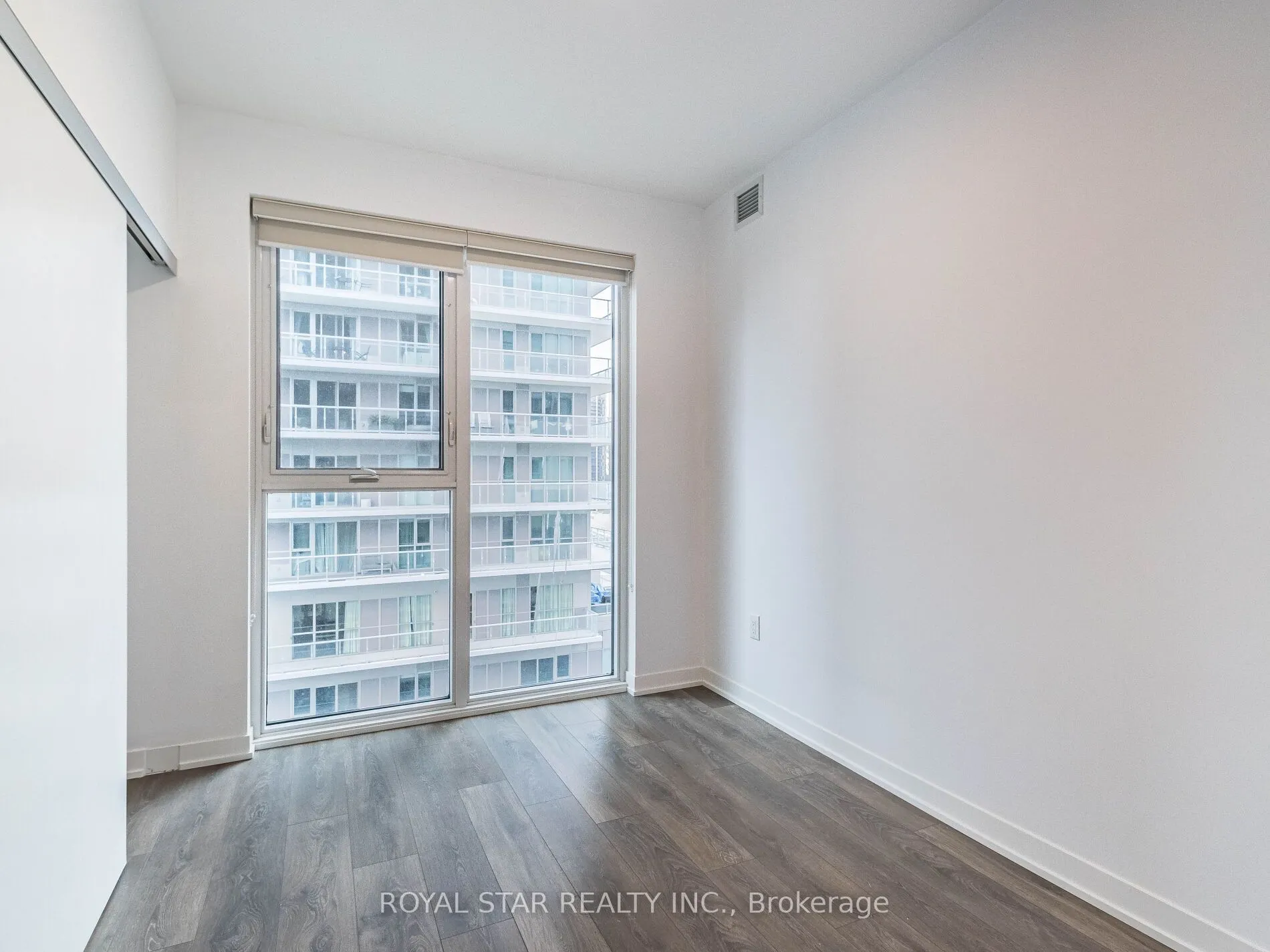 20 Richardson Street, #1305