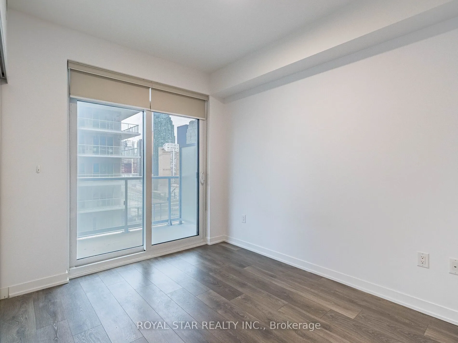 20 Richardson Street, #1305