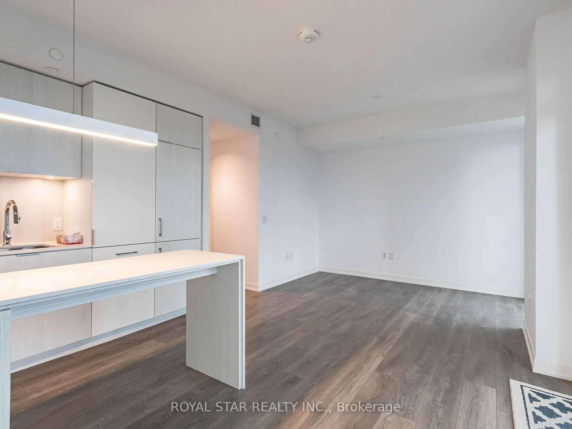 20 Richardson Street, #1305