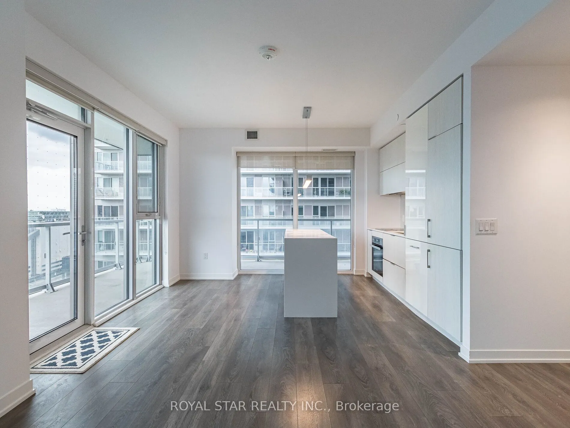 20 Richardson Street, #1305