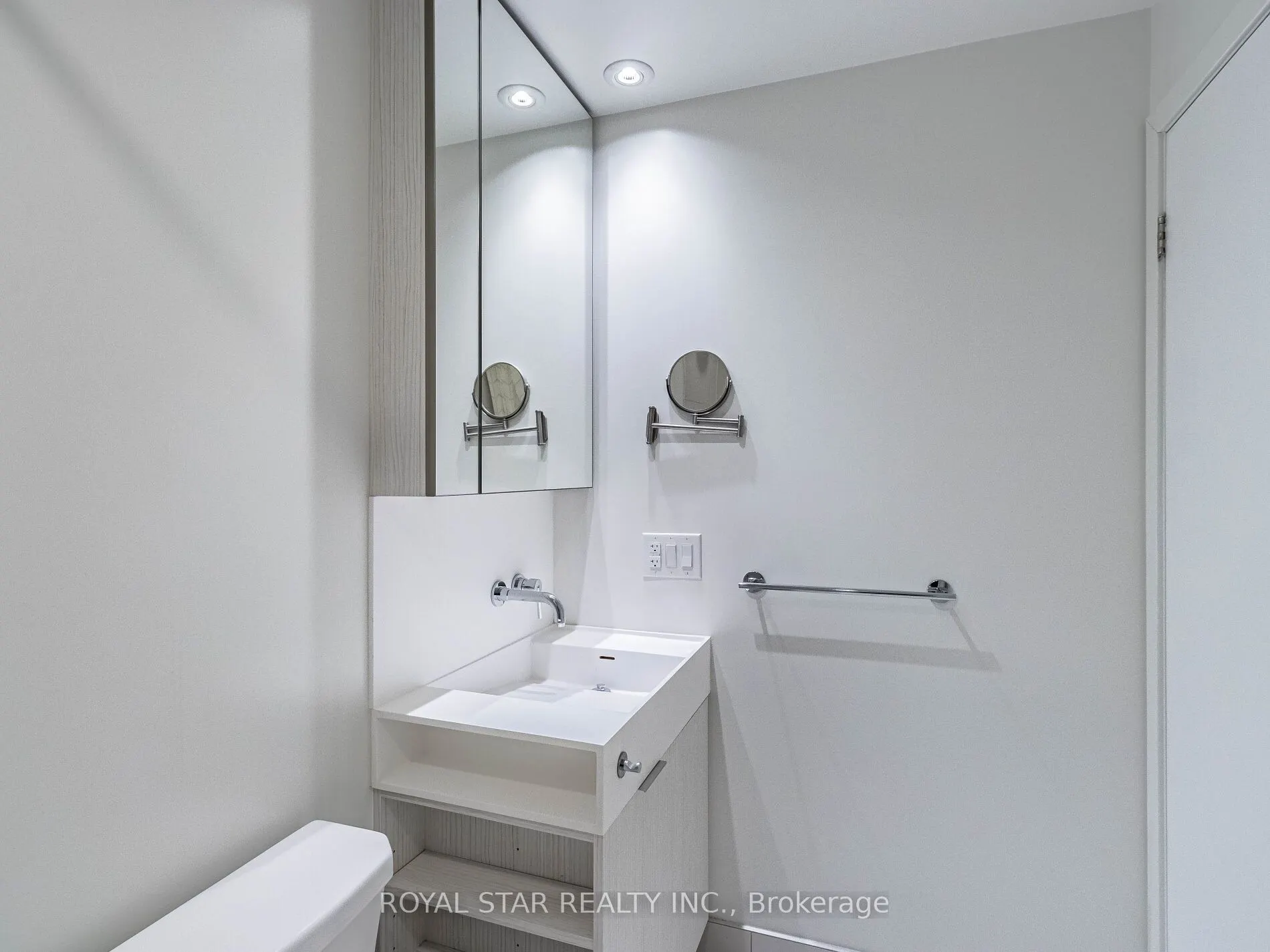 20 Richardson Street, #1305