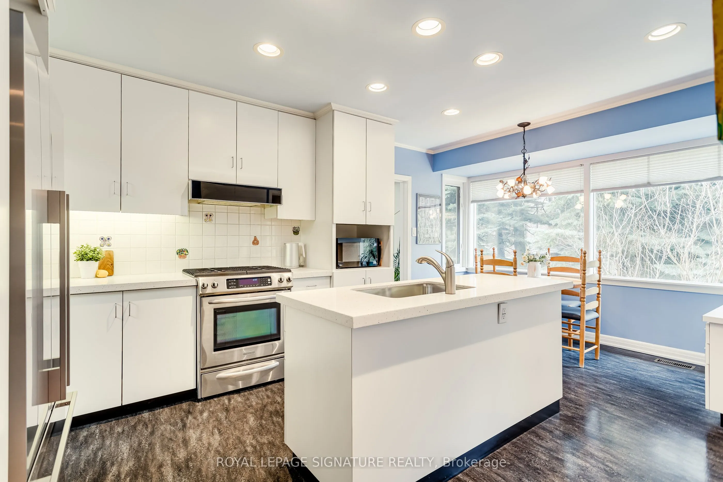 8 Honeywell Place