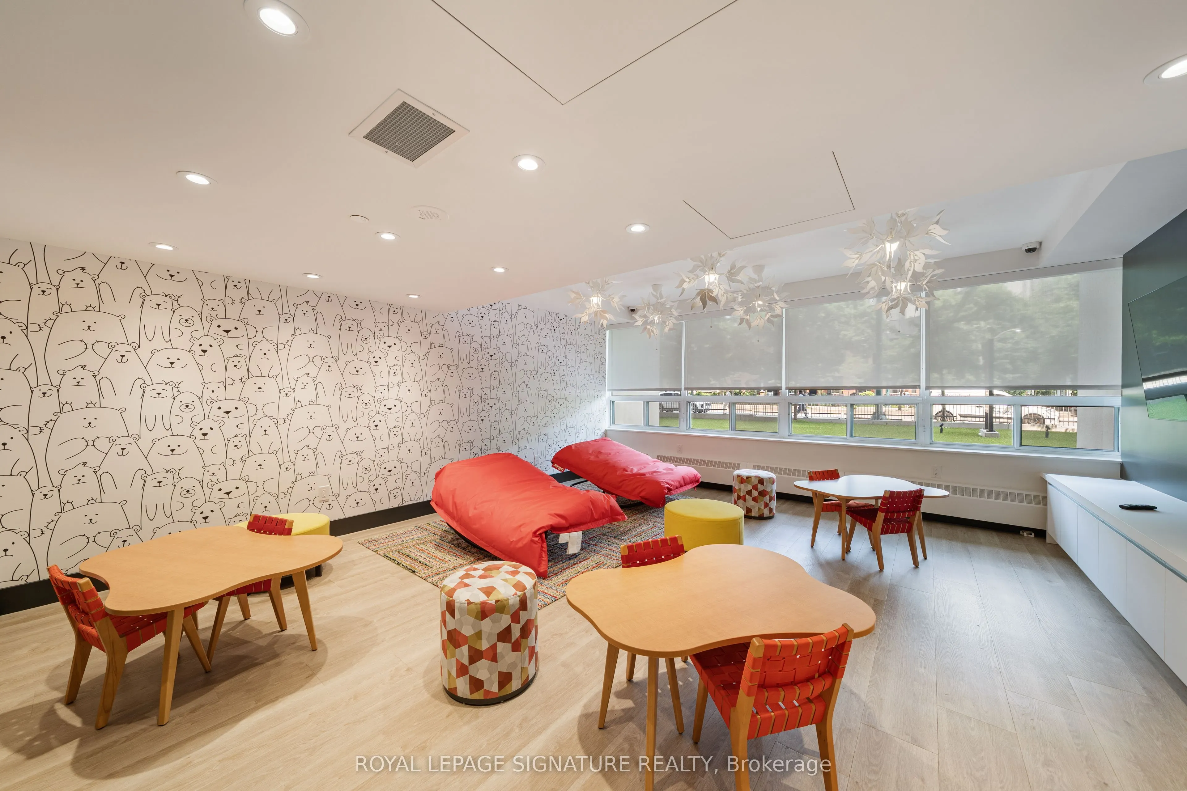 666 Spadina Avenue, #2501