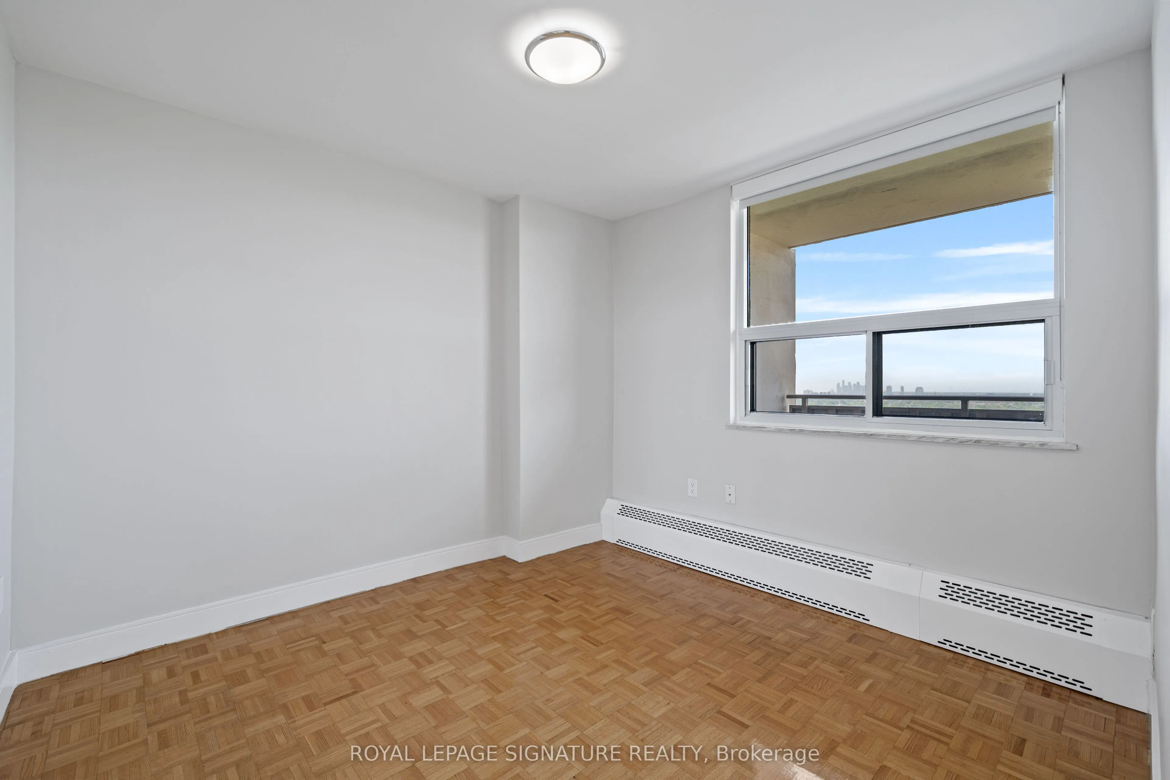 666 Spadina Avenue, #2501