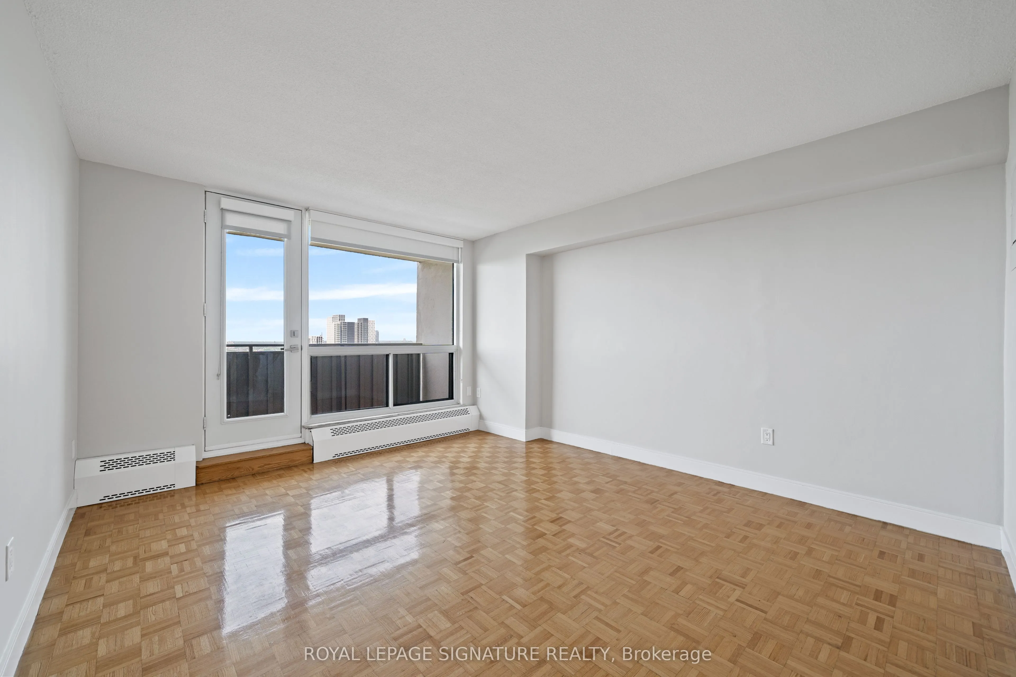 666 Spadina Avenue, #2501