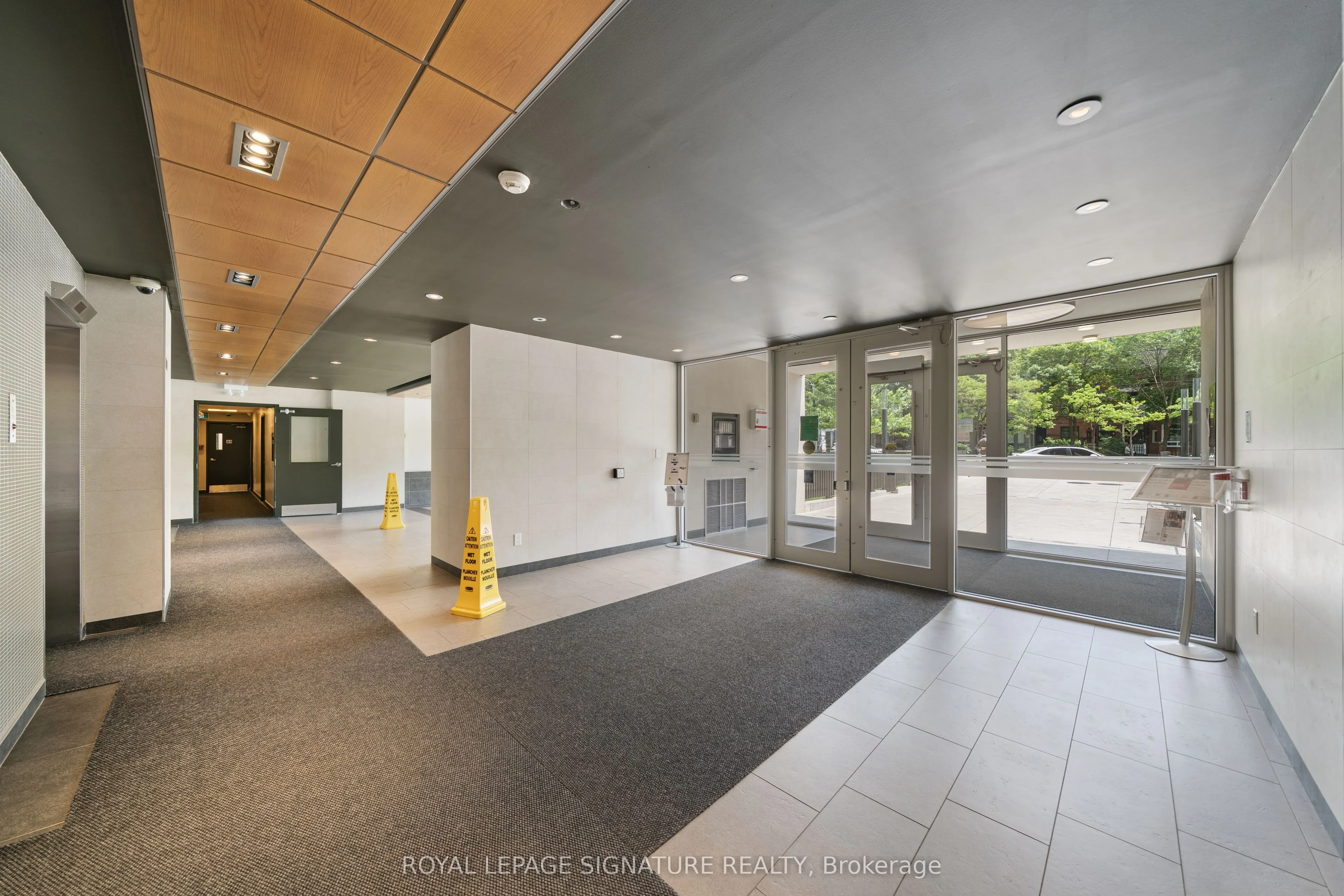 666 Spadina Avenue, #2501