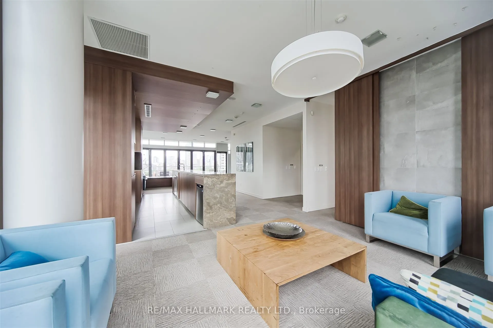 260 Sackville Street #714