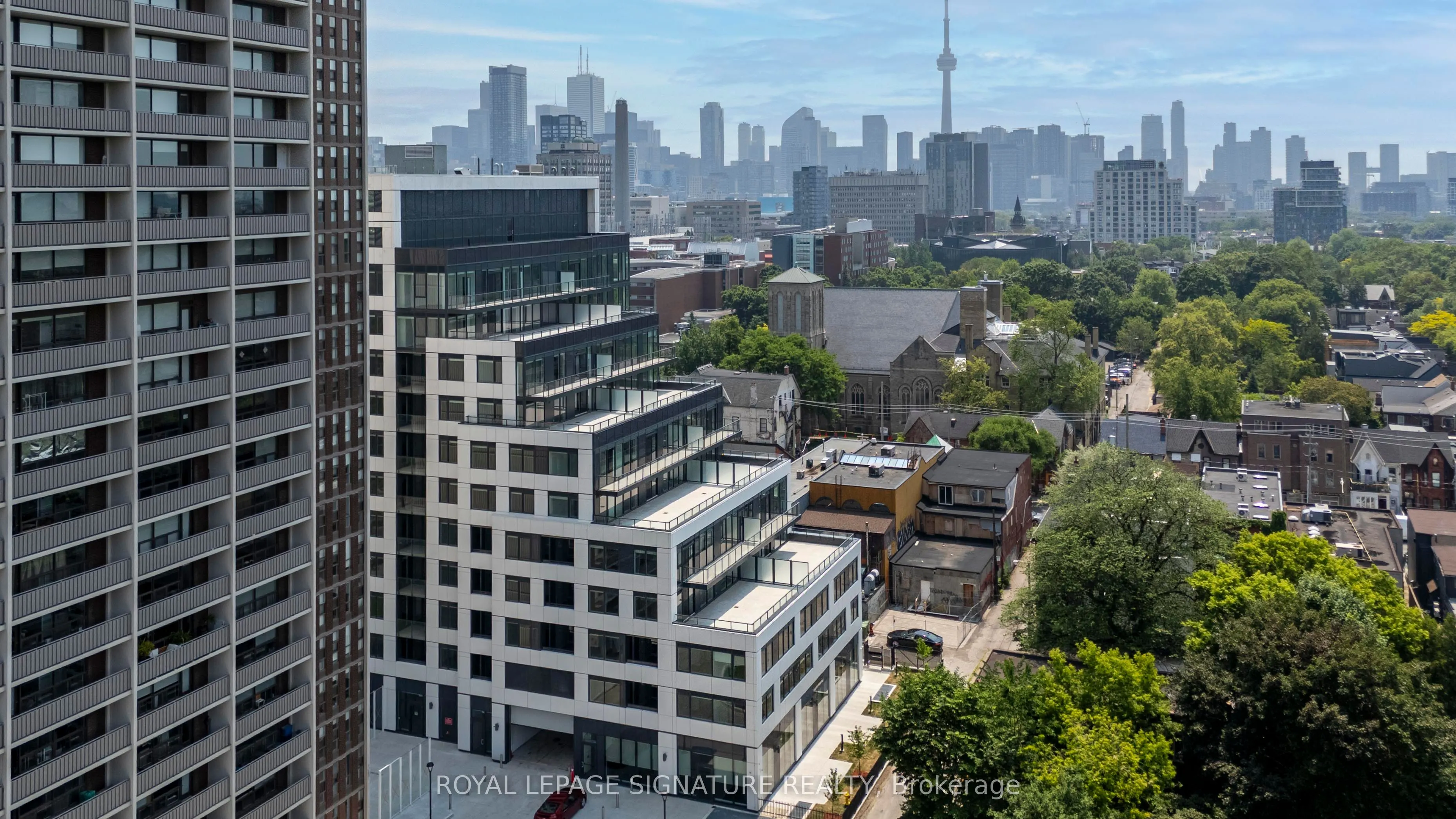 664 Spadina Avenue, #215