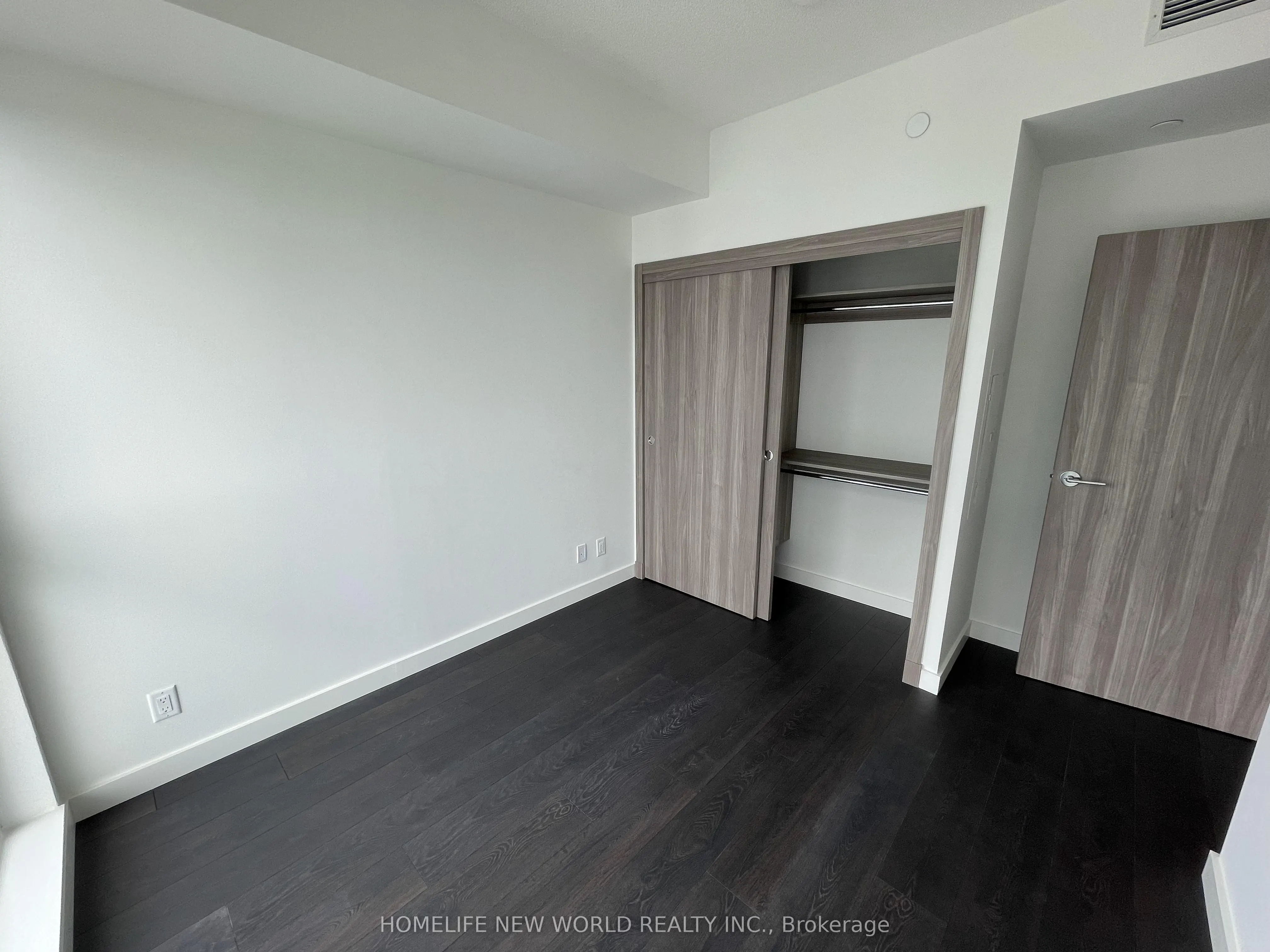 27 Mcmahon Drive, #3001