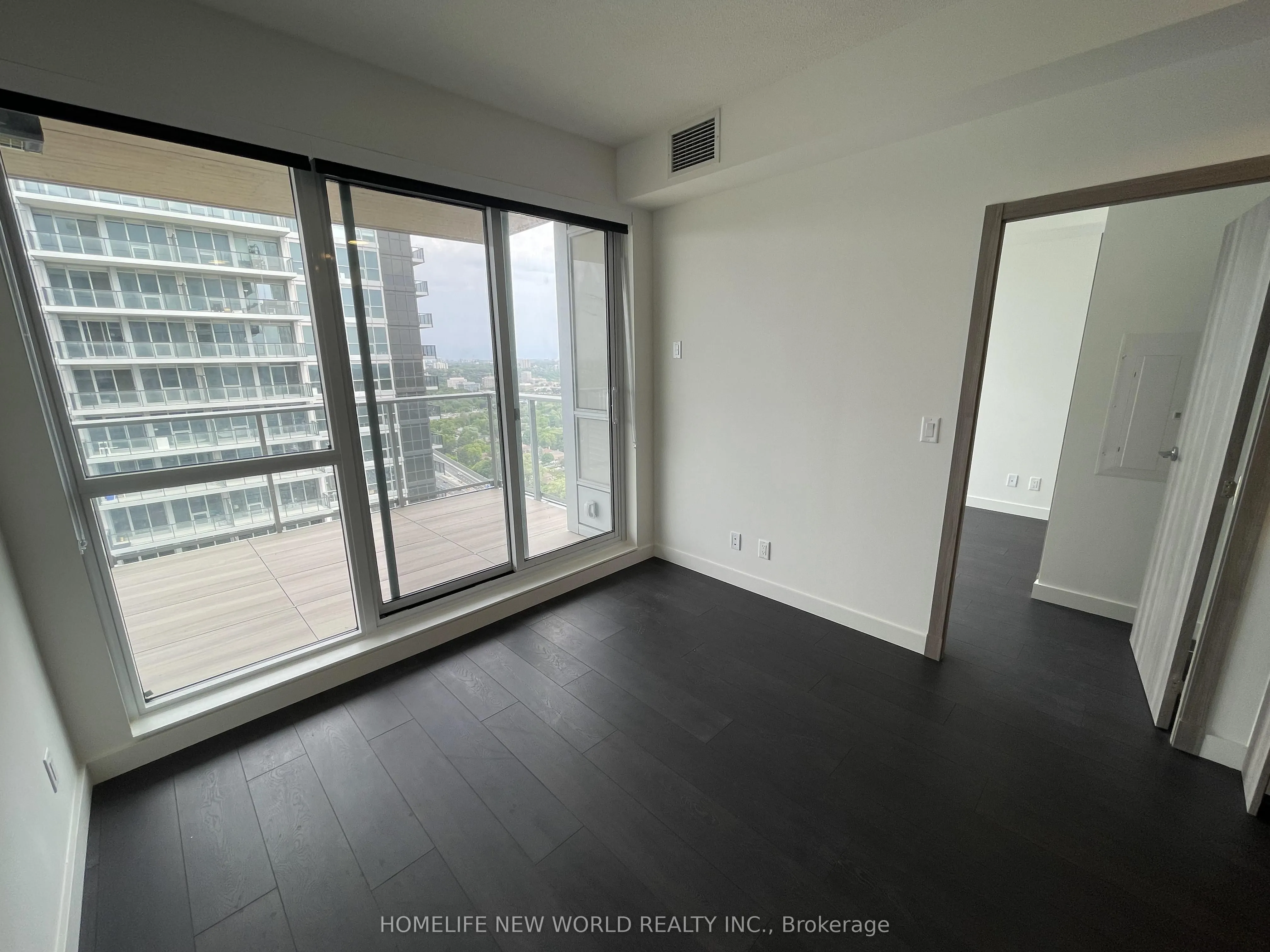 27 Mcmahon Drive, #3001