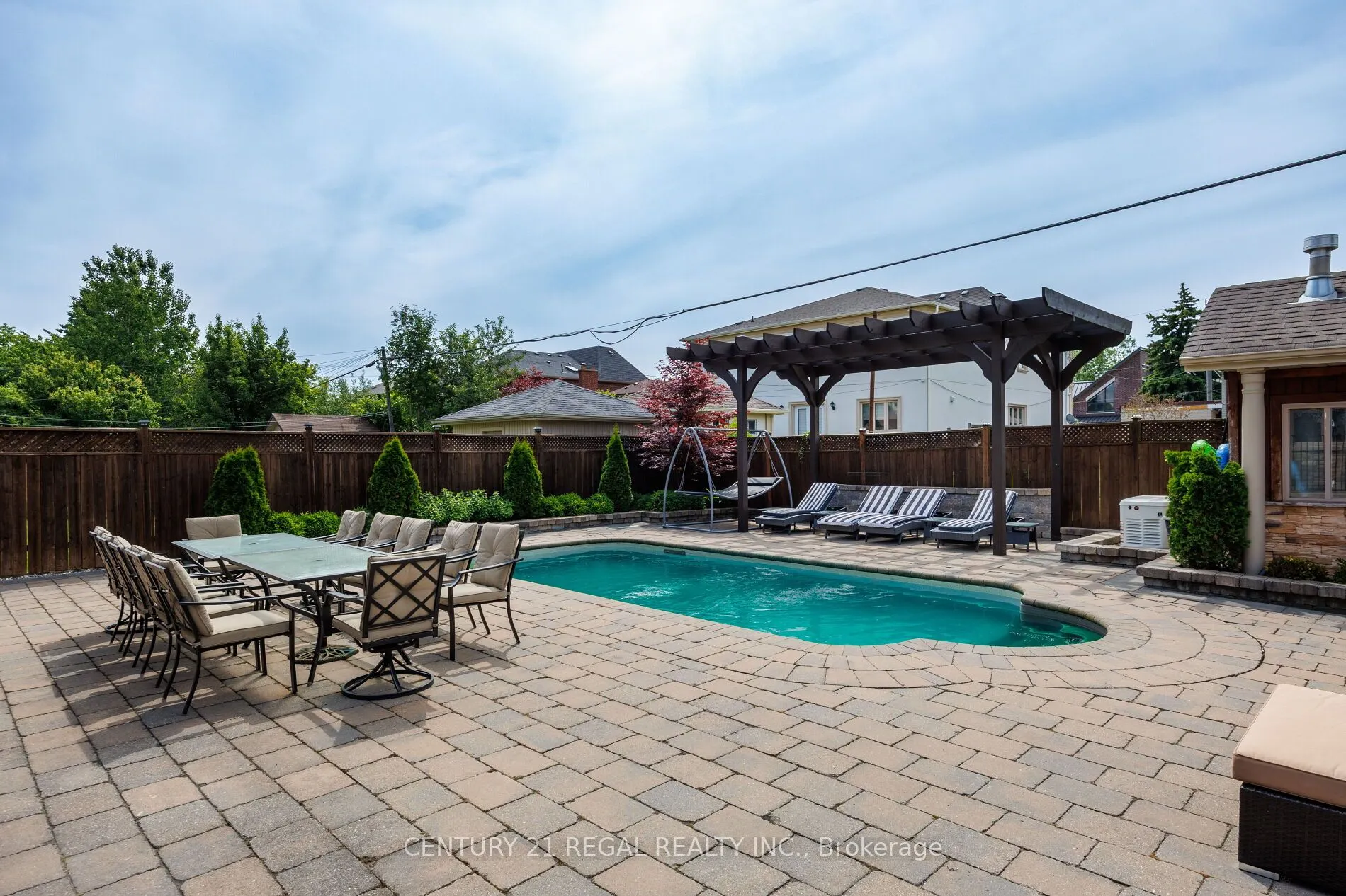 127 Sultana Avenue