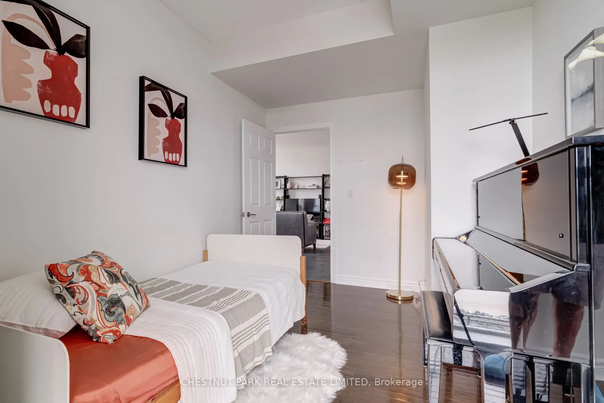 736 Spadina Avenue, #1711