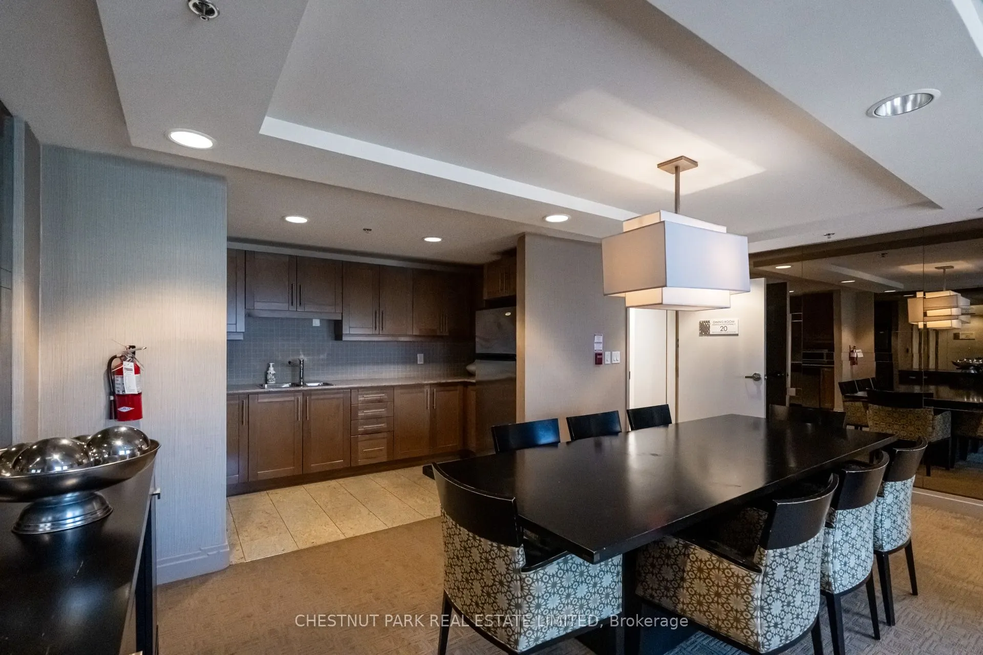 736 Spadina Avenue, #1711