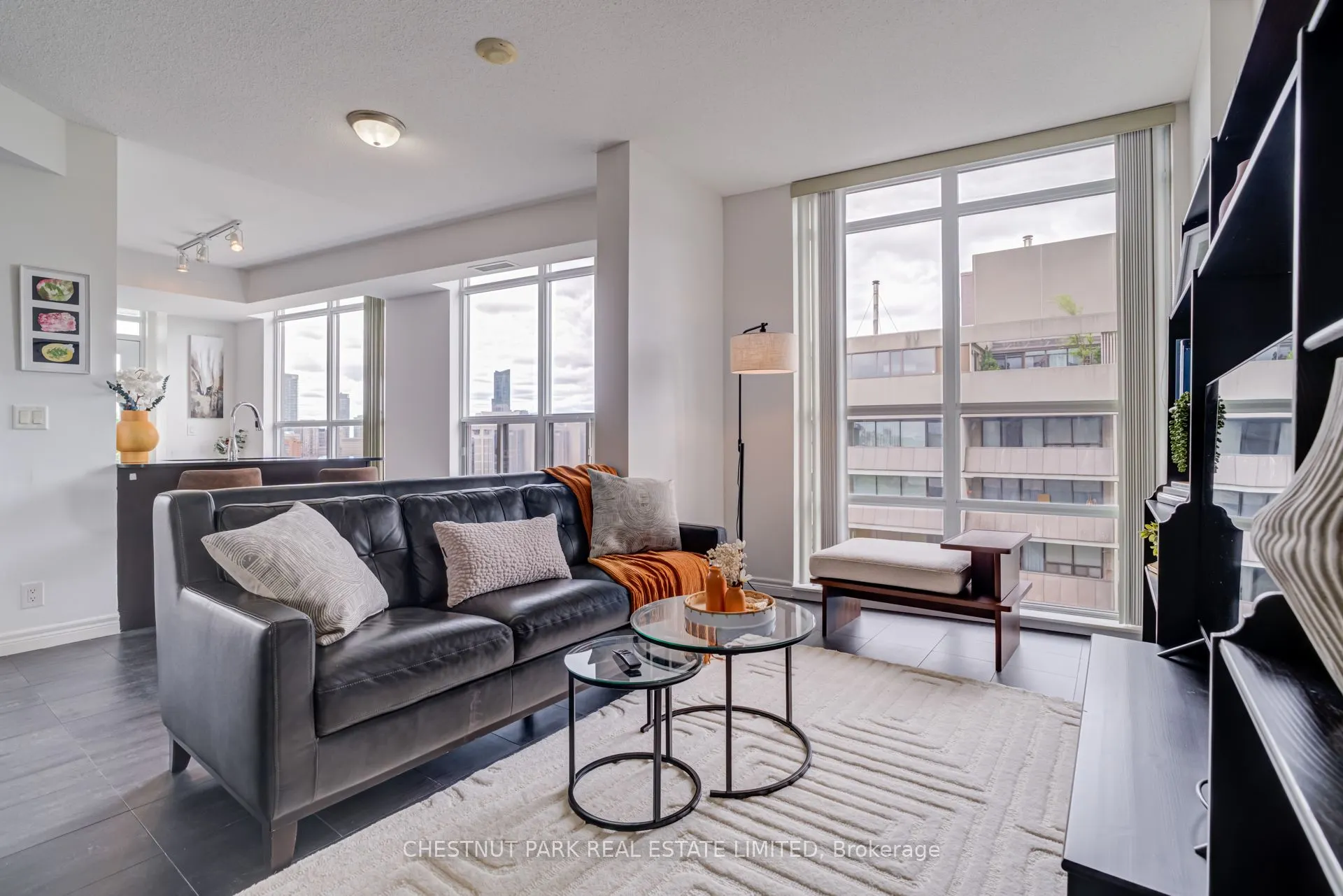 736 Spadina Avenue, #1711