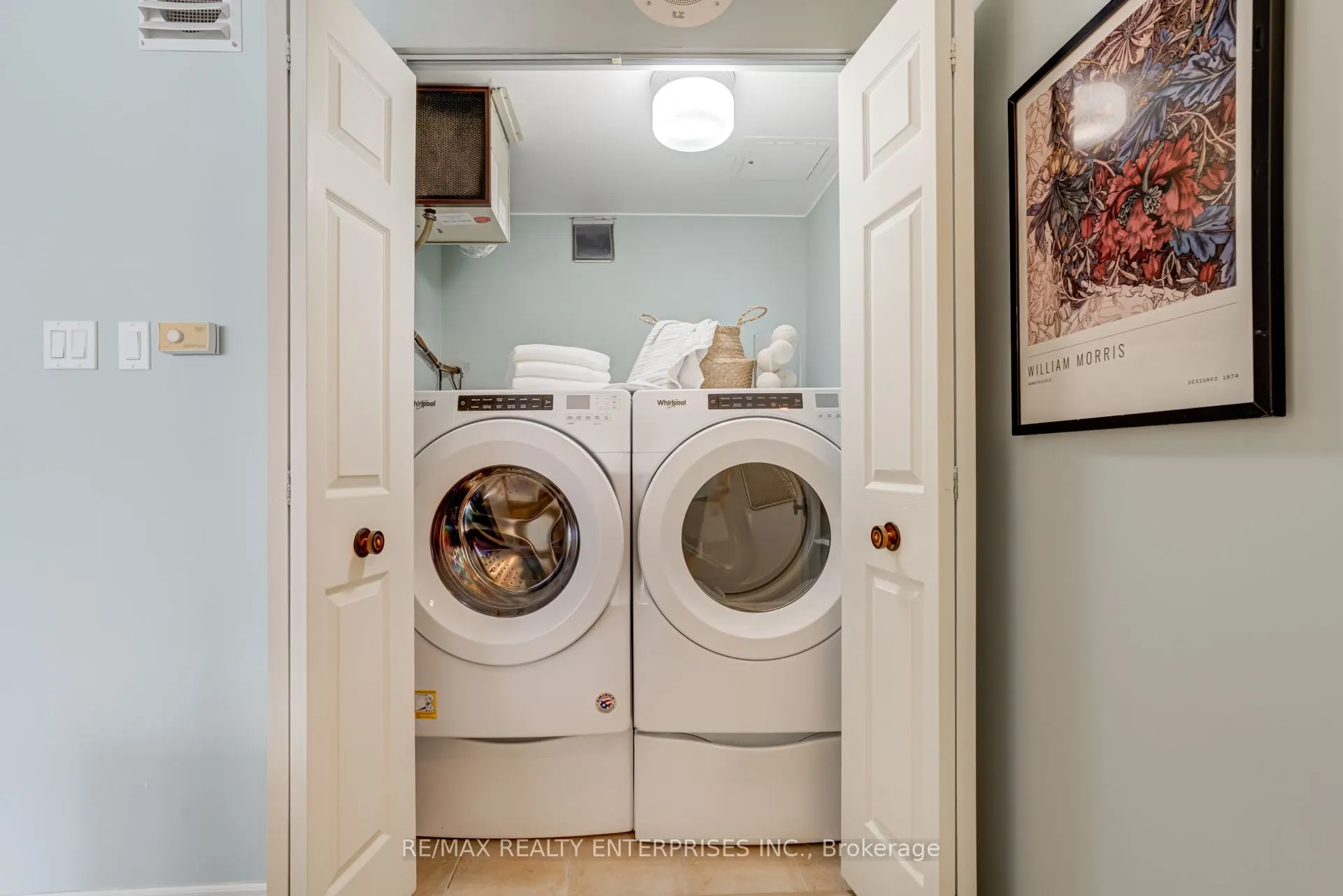 65 Skymark Drive, #204