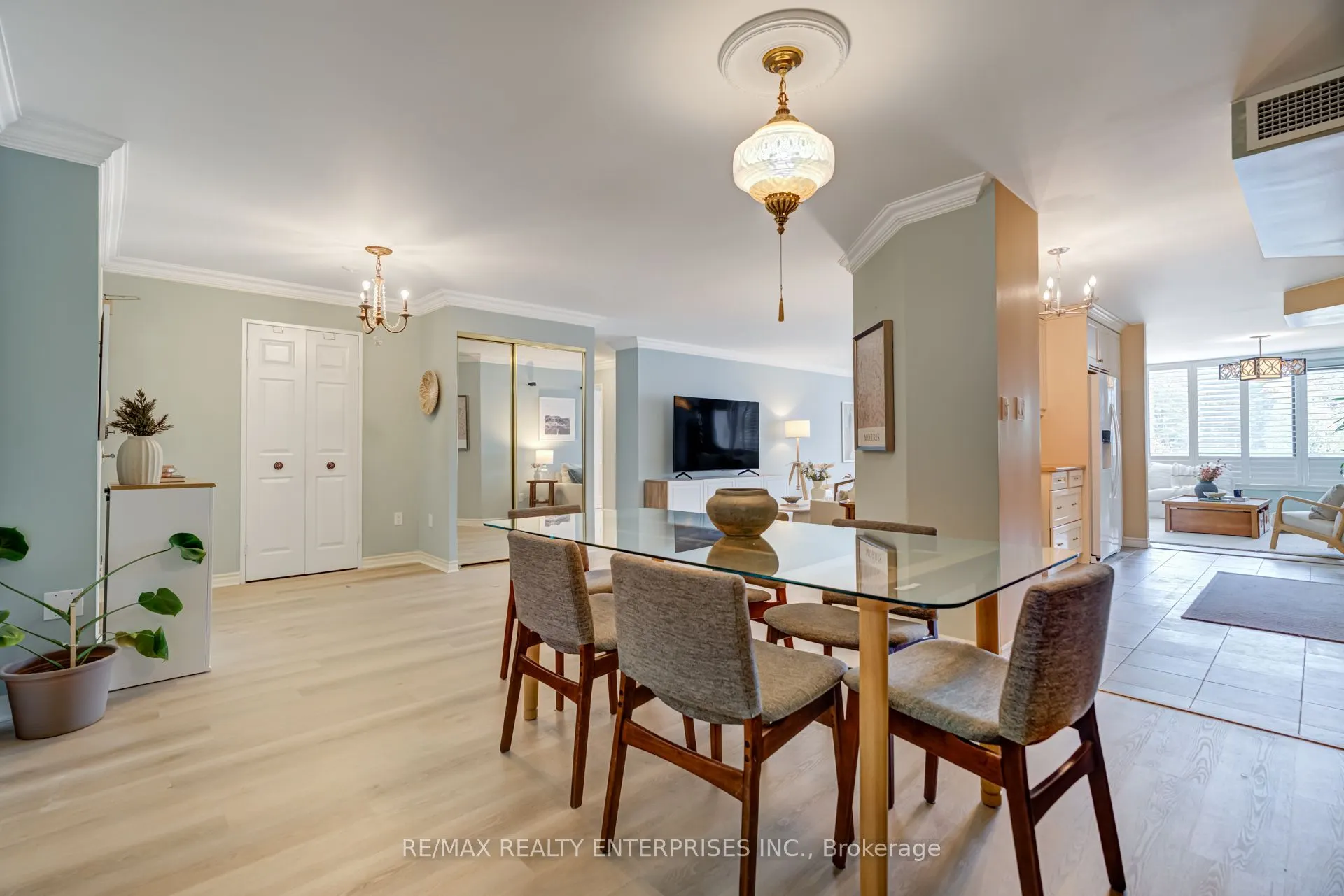 65 Skymark Drive, #204
