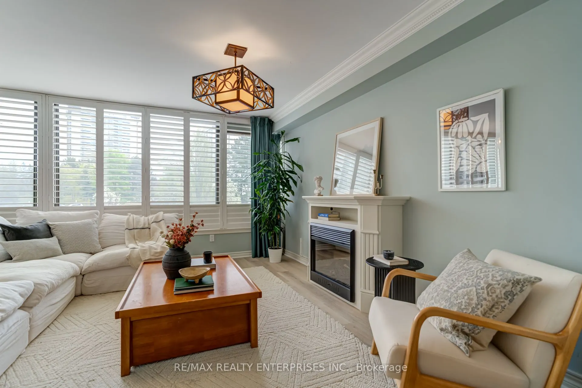 65 Skymark Drive, #204