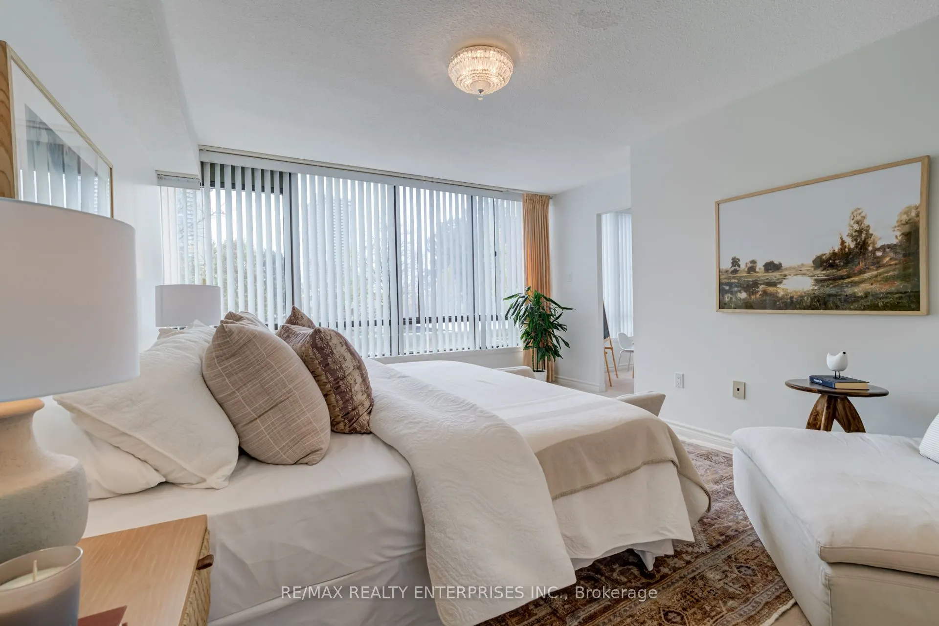 65 Skymark Drive, #204
