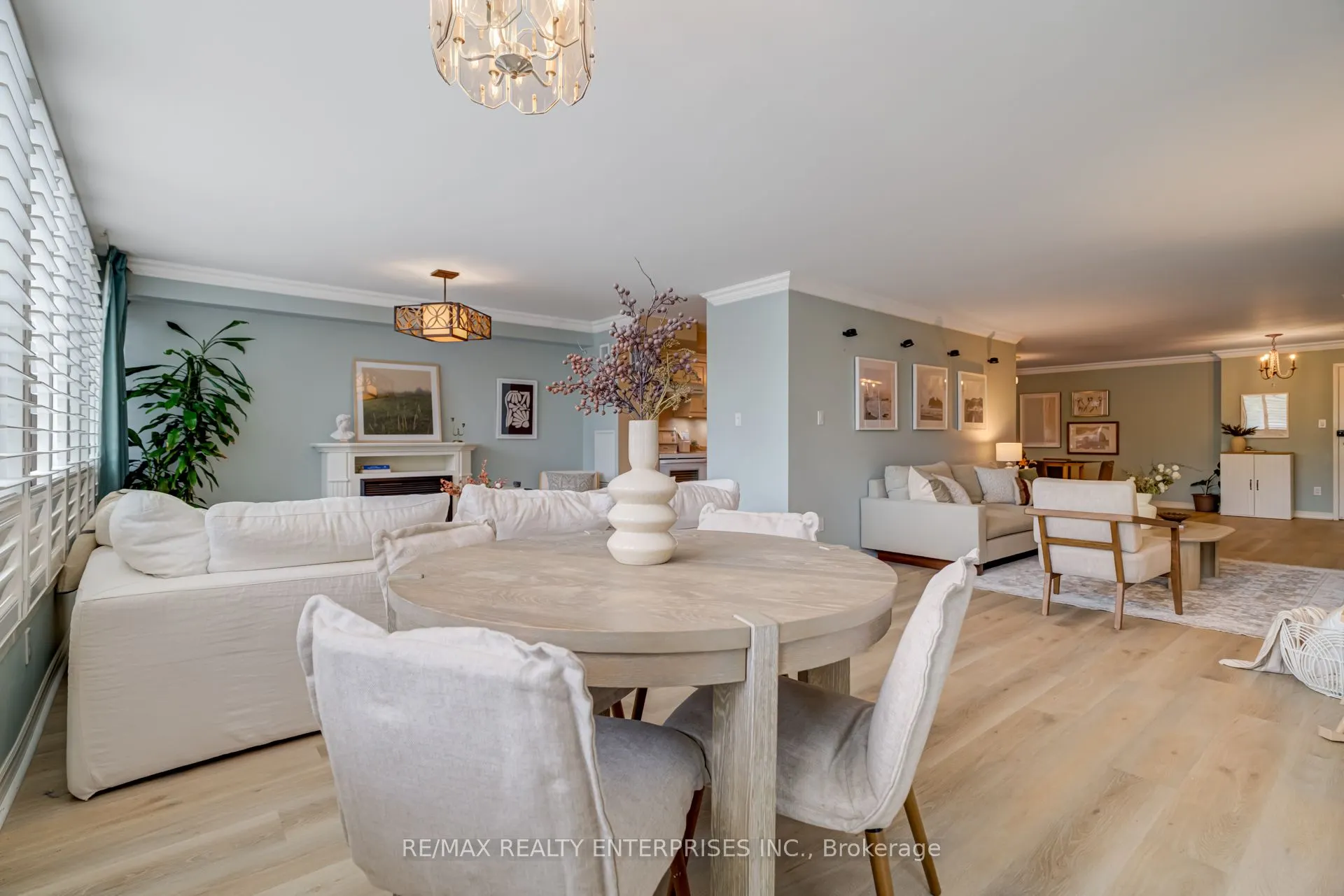 65 Skymark Drive, #204