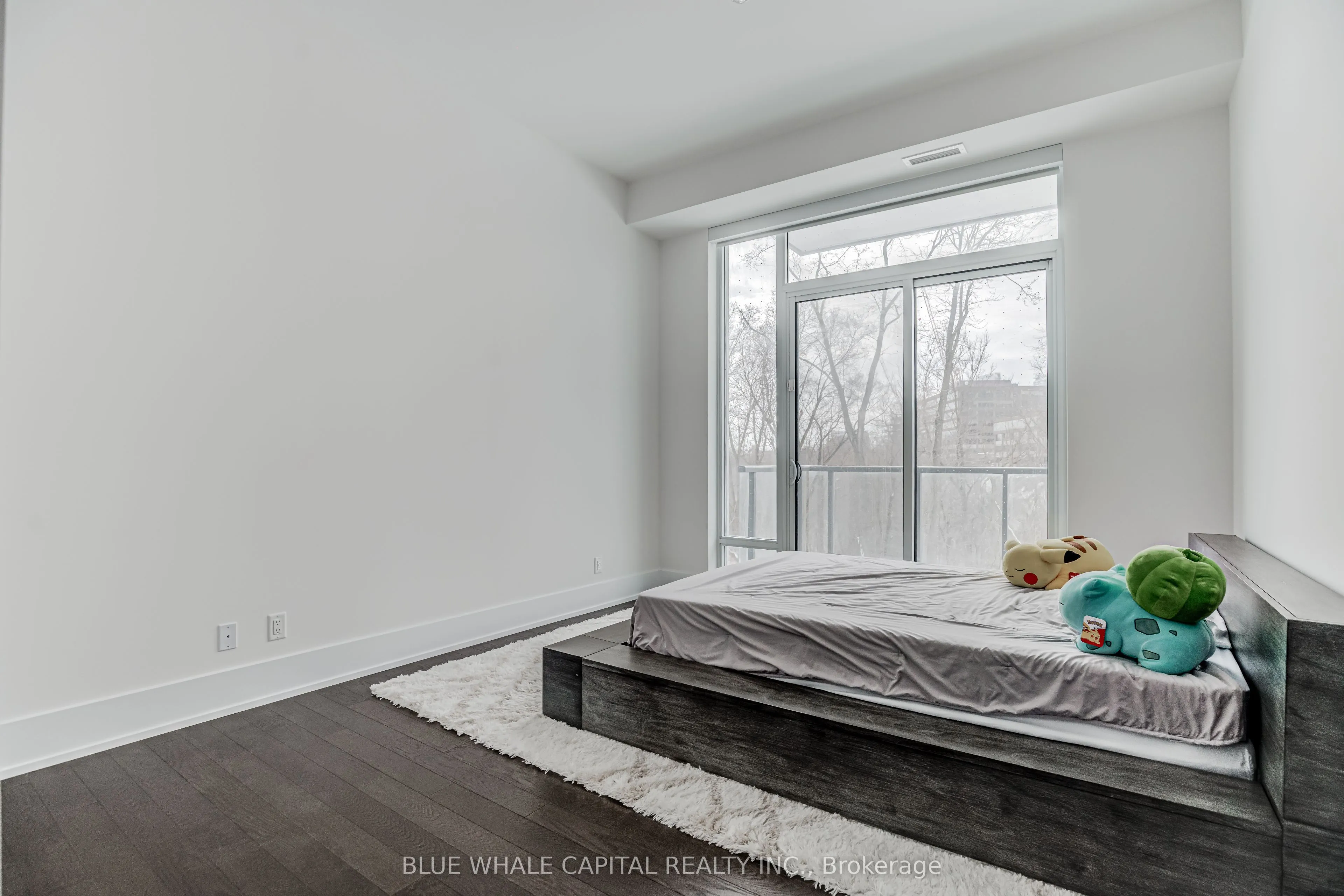 25 Adra Grado Way, #120