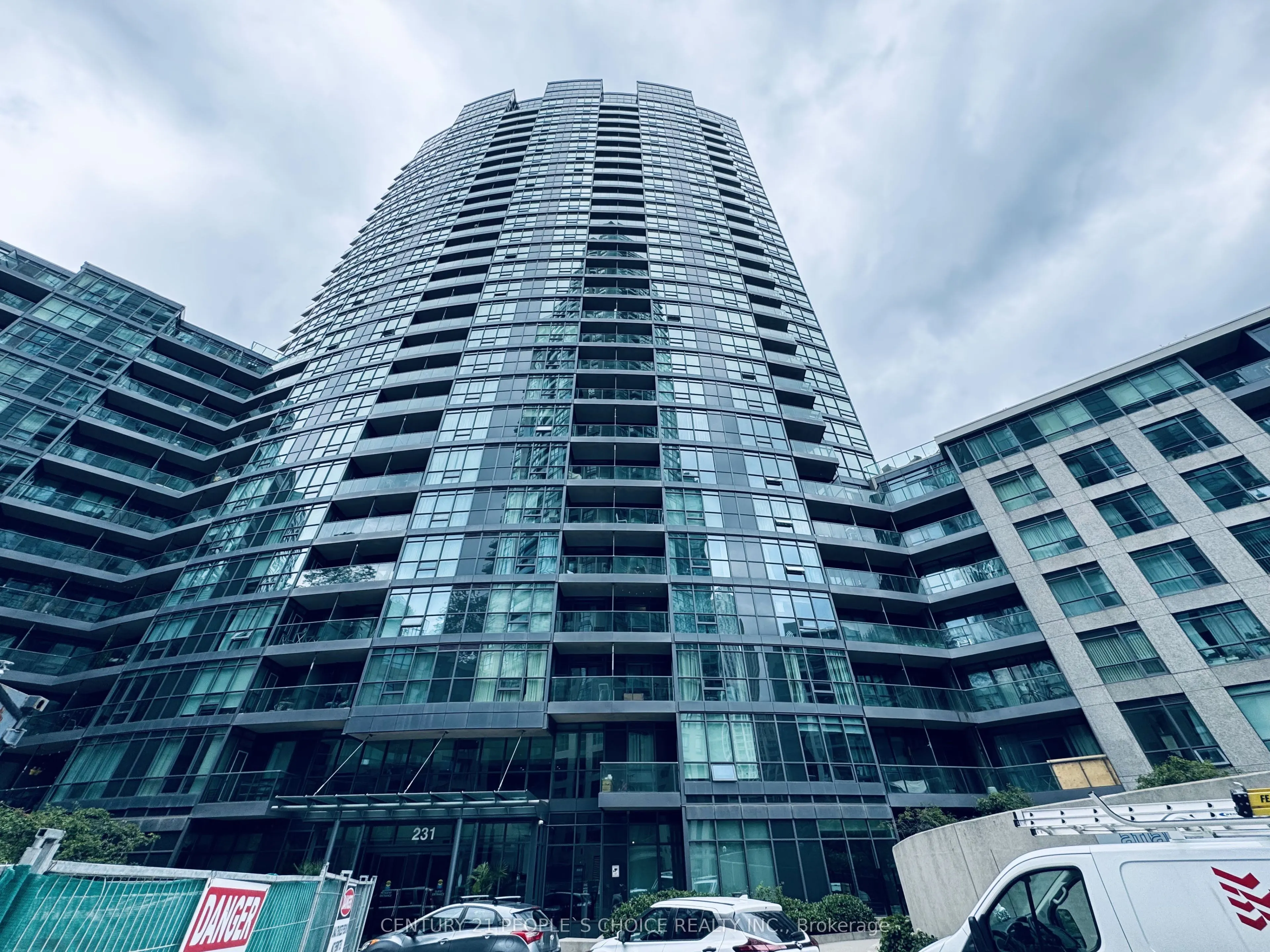 231 Fort York Boulevard, #221