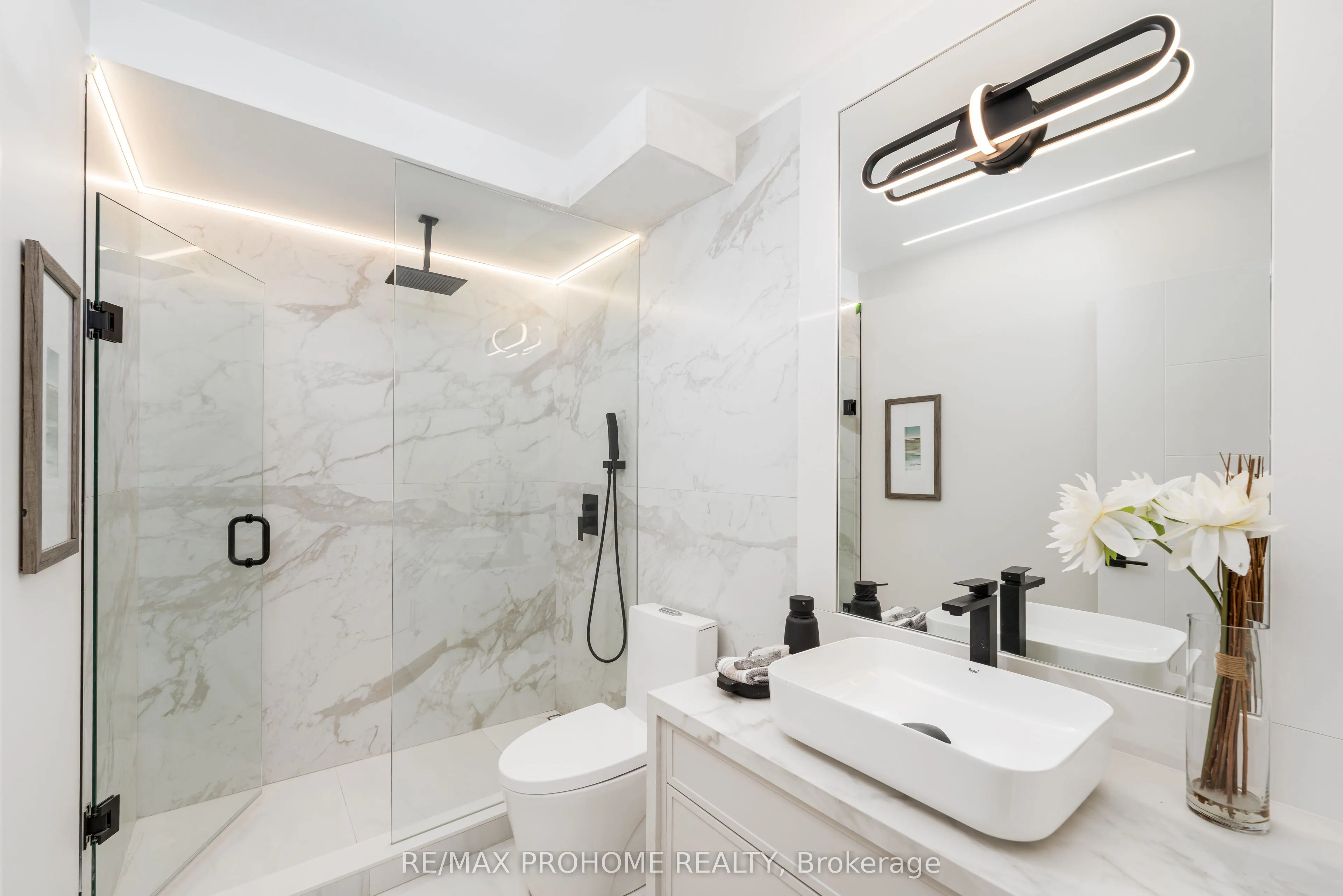 66 Collier Street, #2D