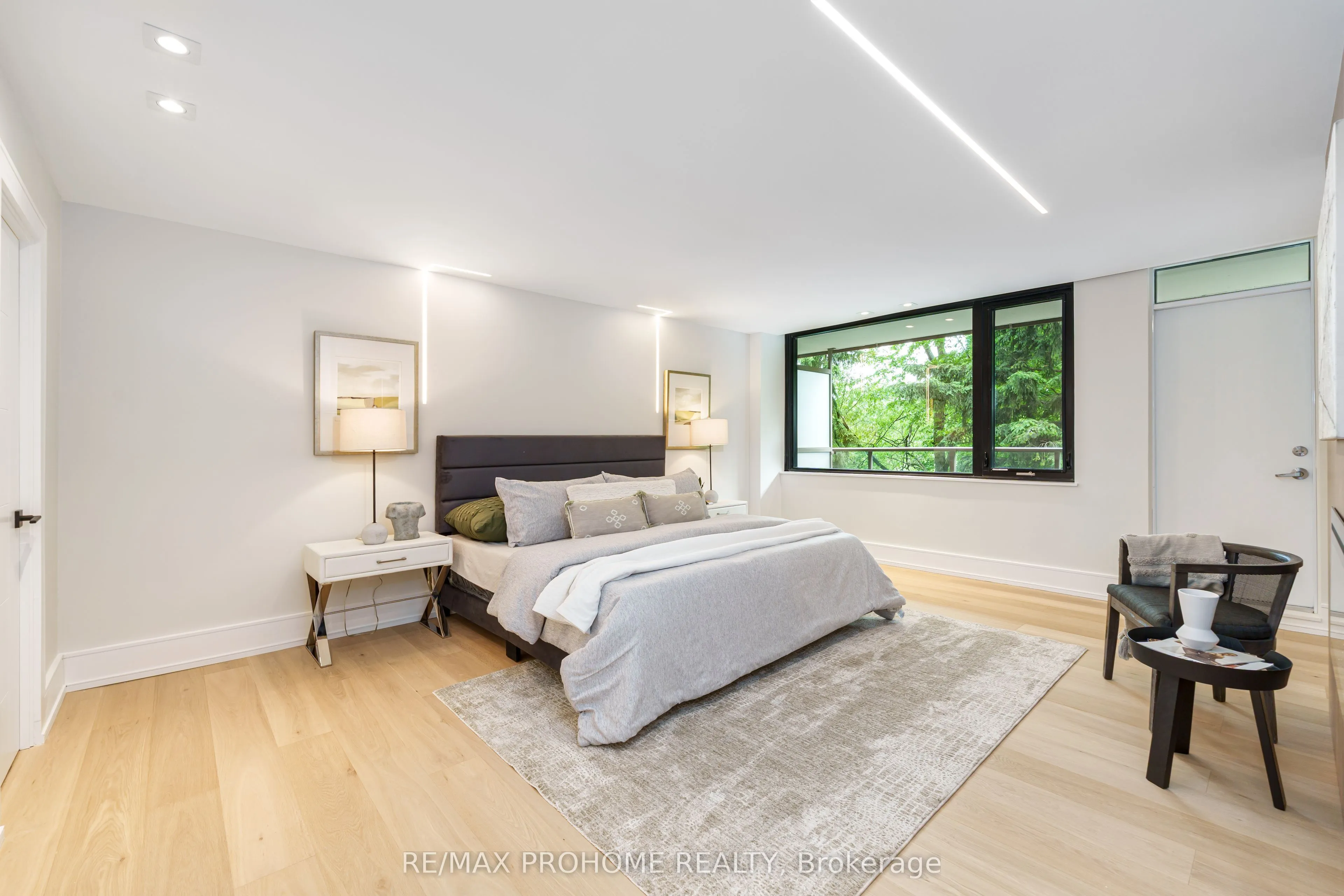 66 Collier Street, #2D