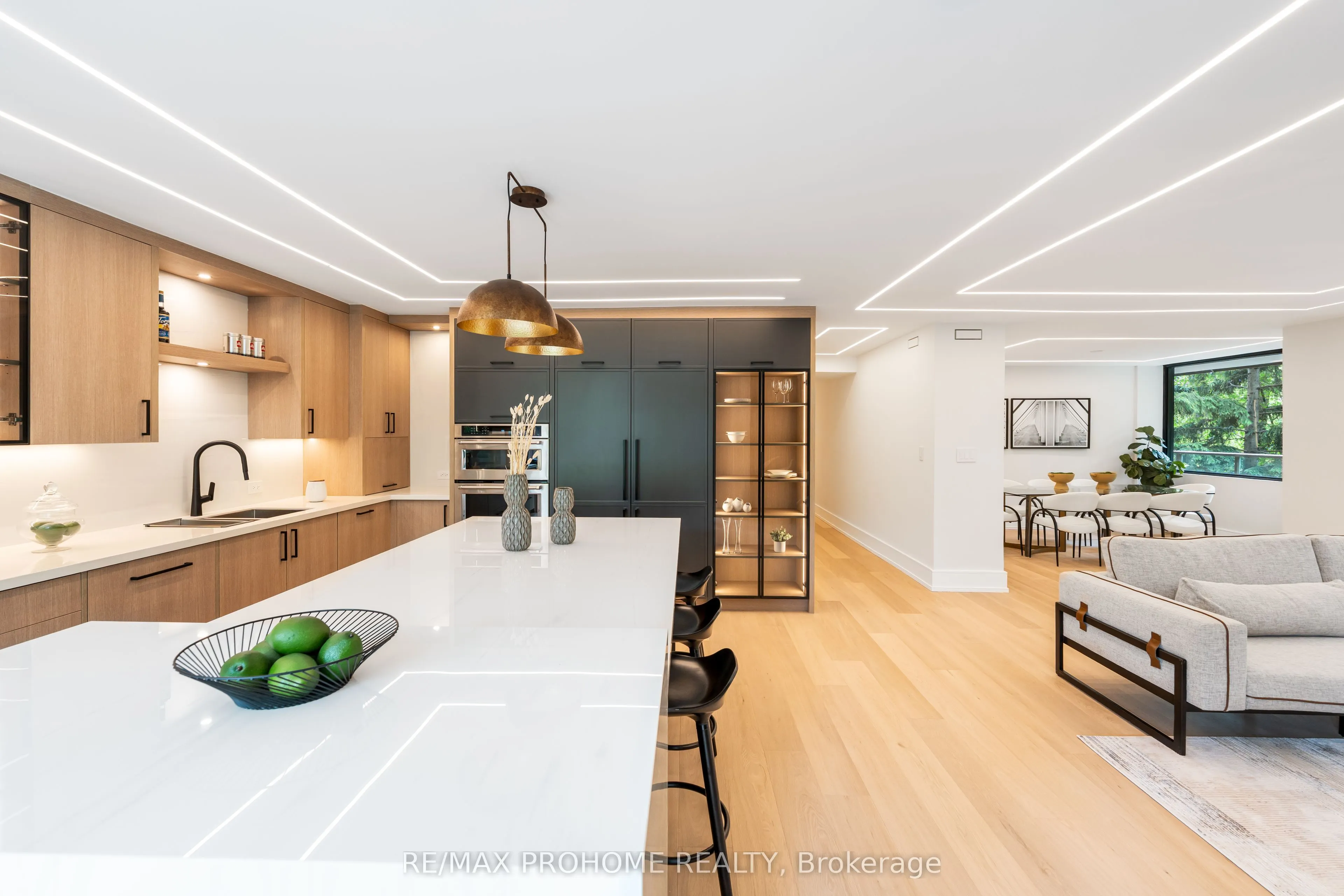 66 Collier Street, #2D