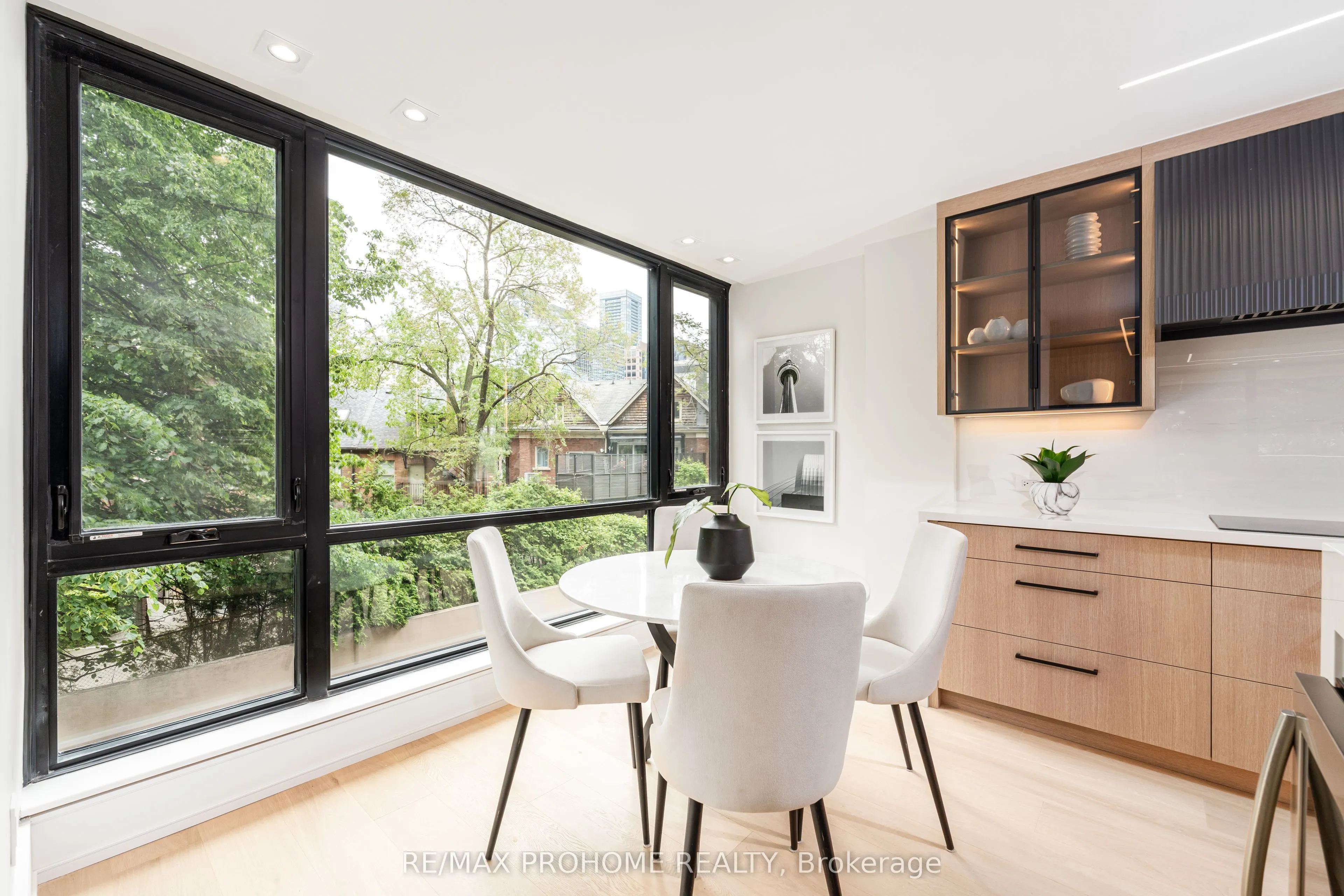 66 Collier Street, #2D