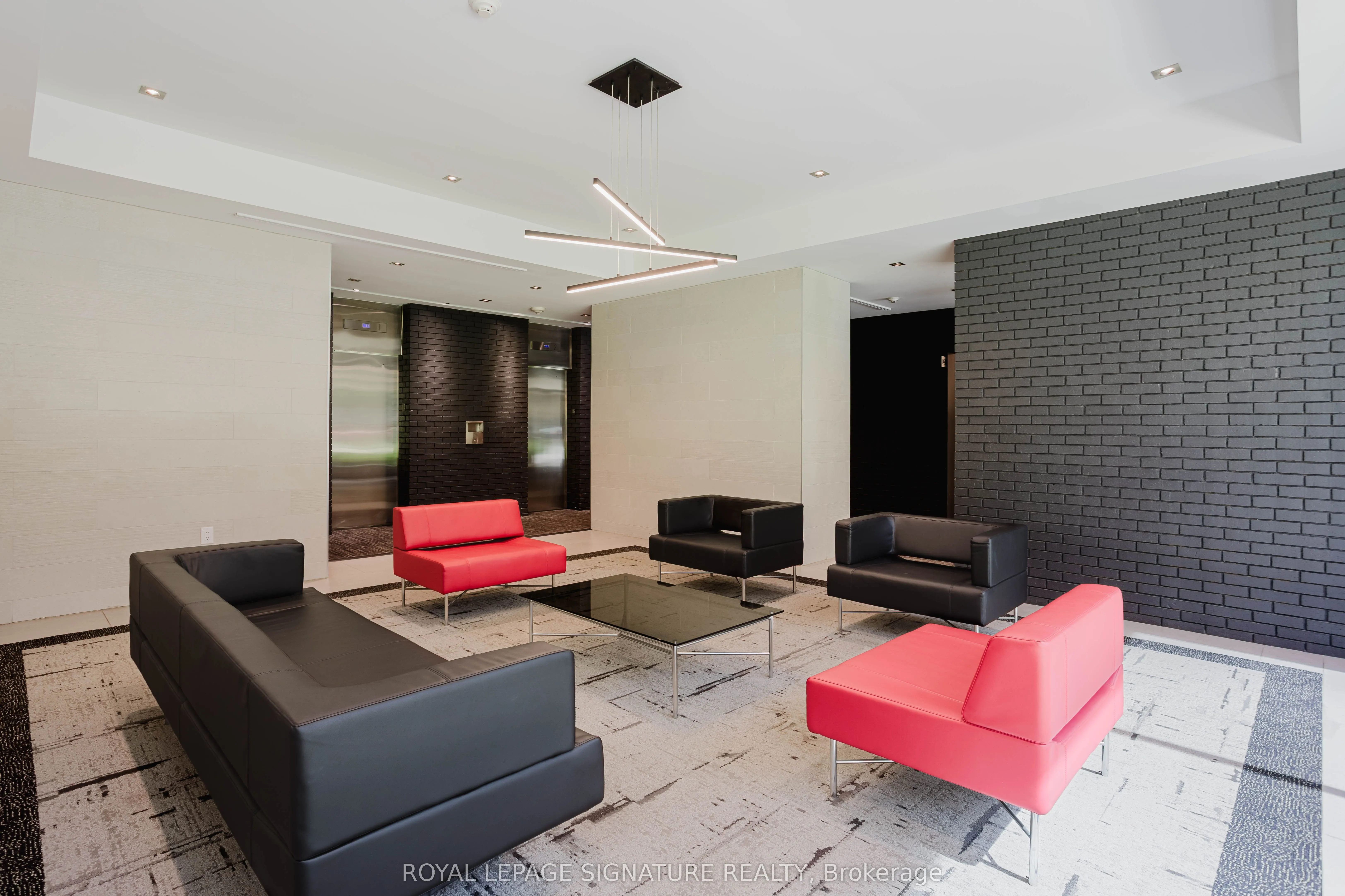 33 Isabella Street, #1806