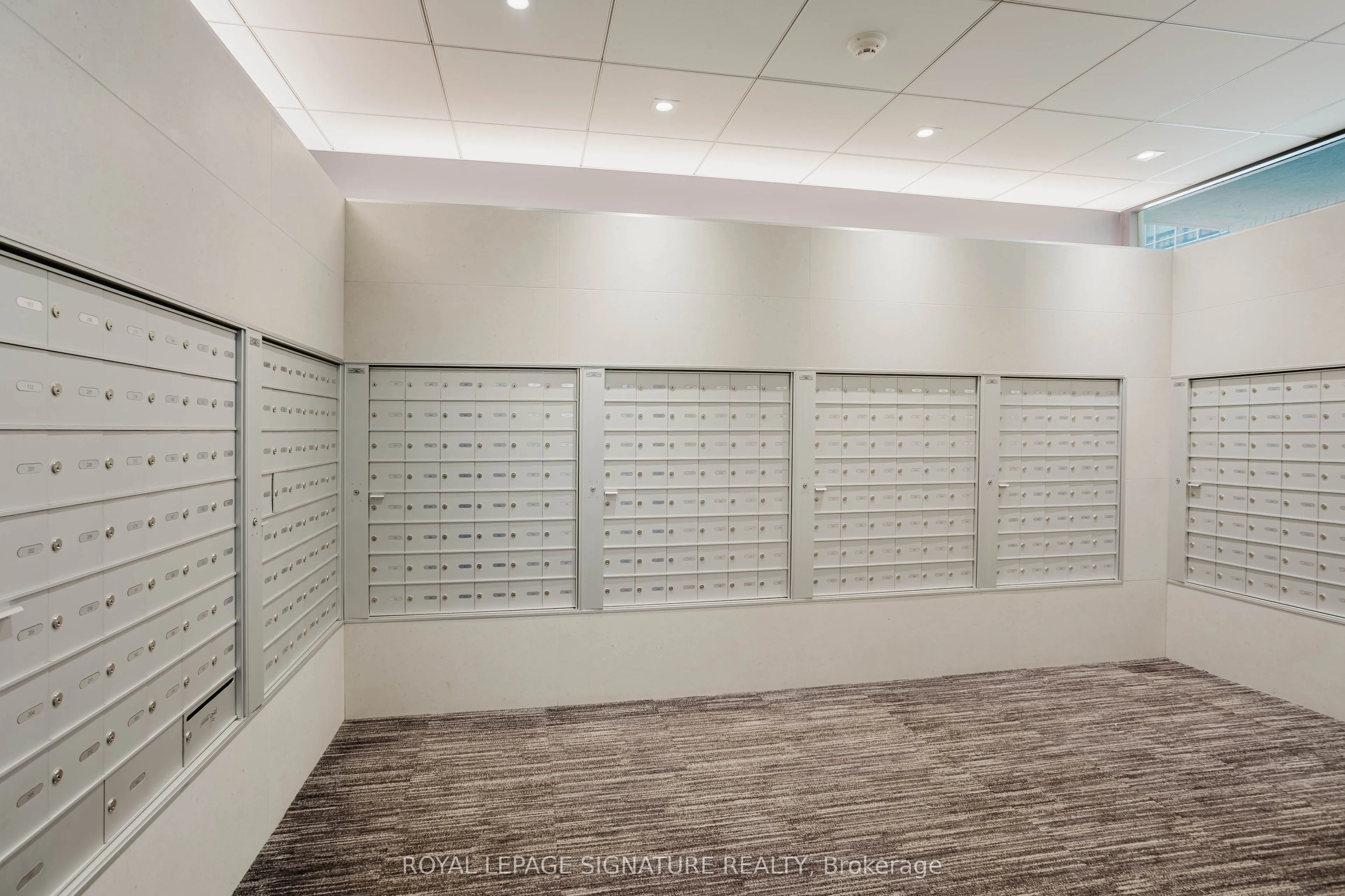 33 Isabella Street, #1806