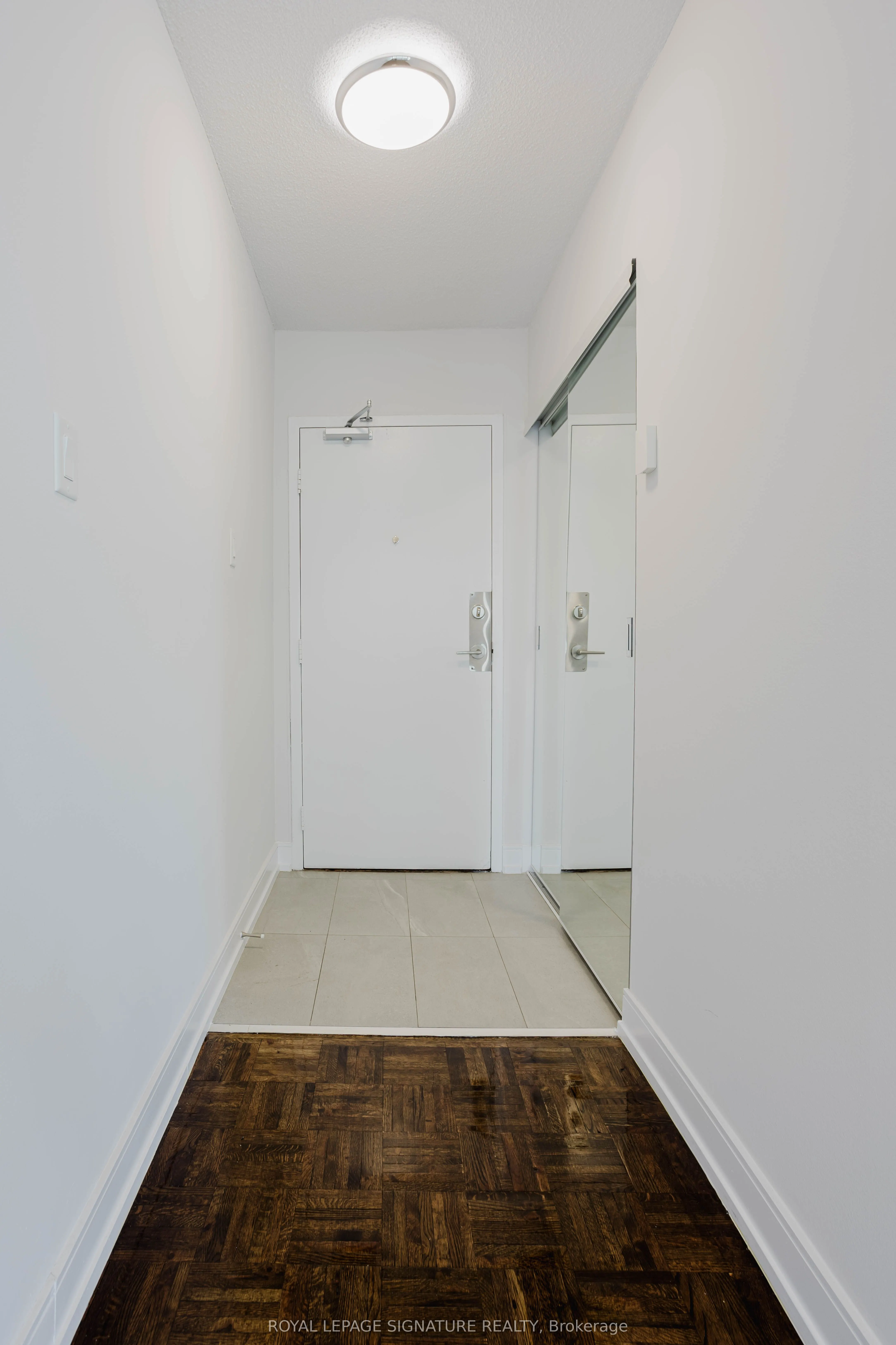 33 Isabella Street, #1806