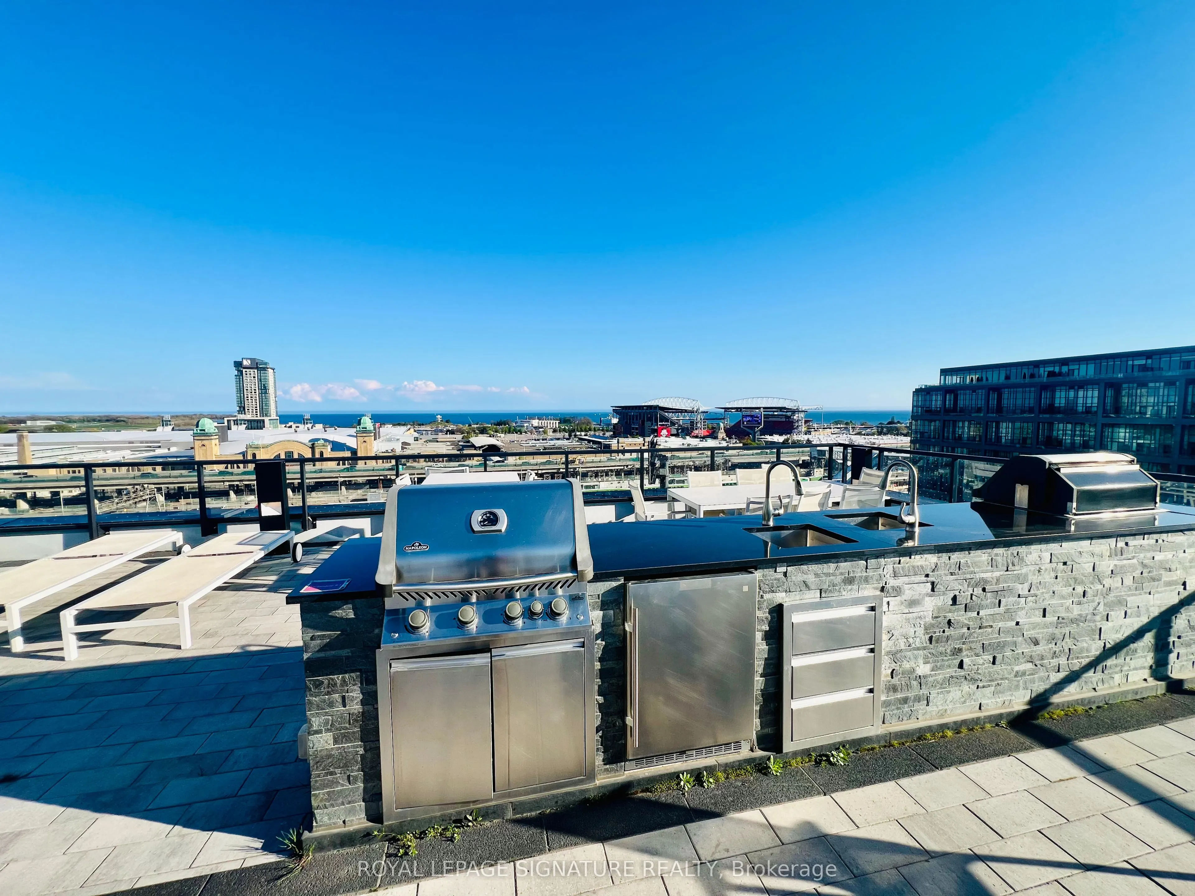 135 East Liberty Street, #1005