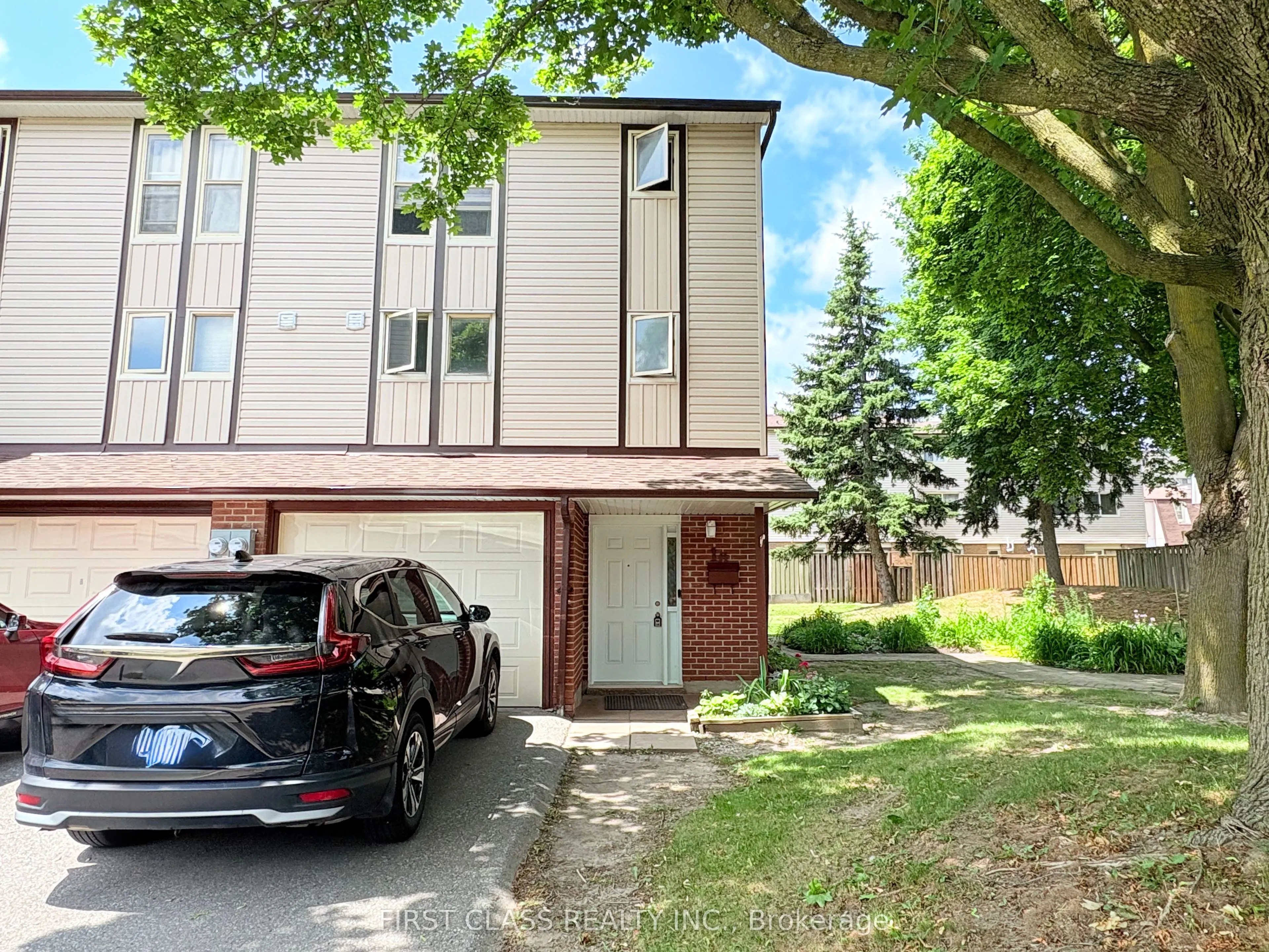 16 Townsend Road, #13