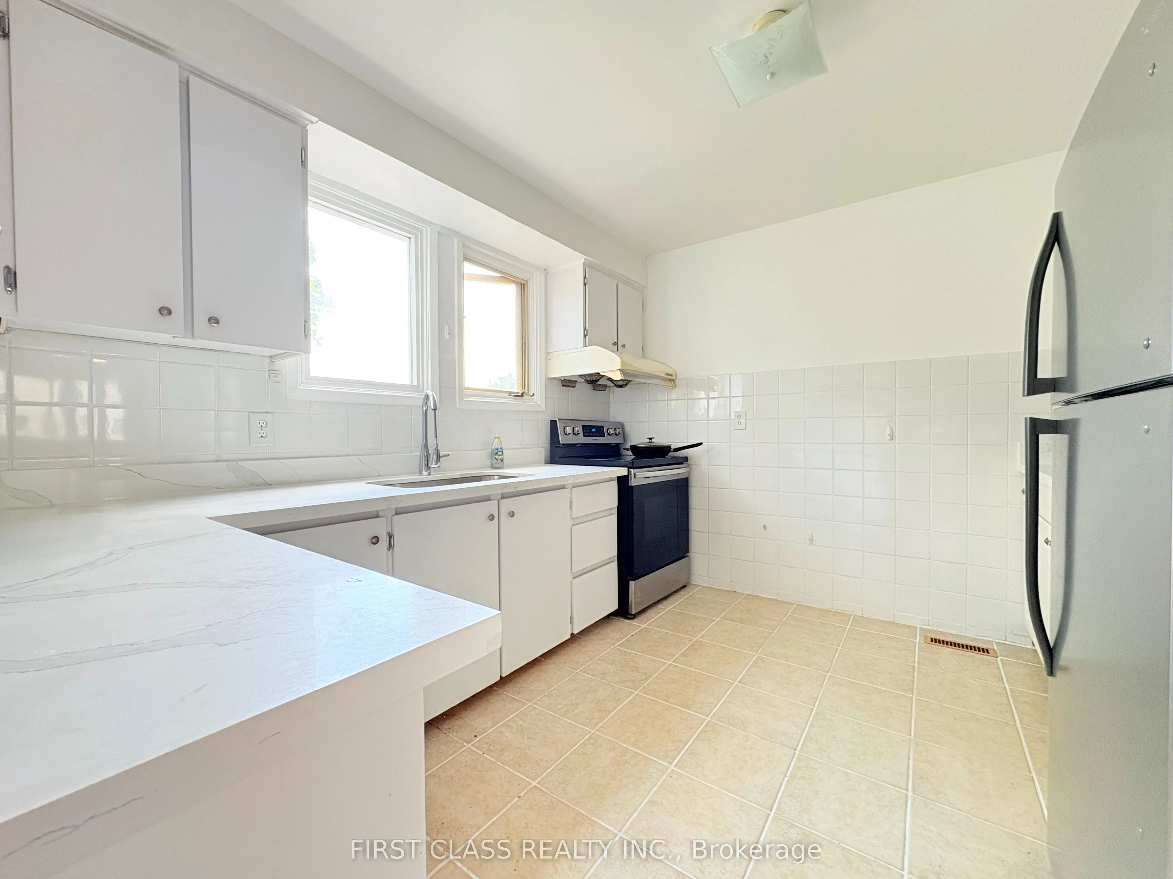 16 Townsend Road, #13