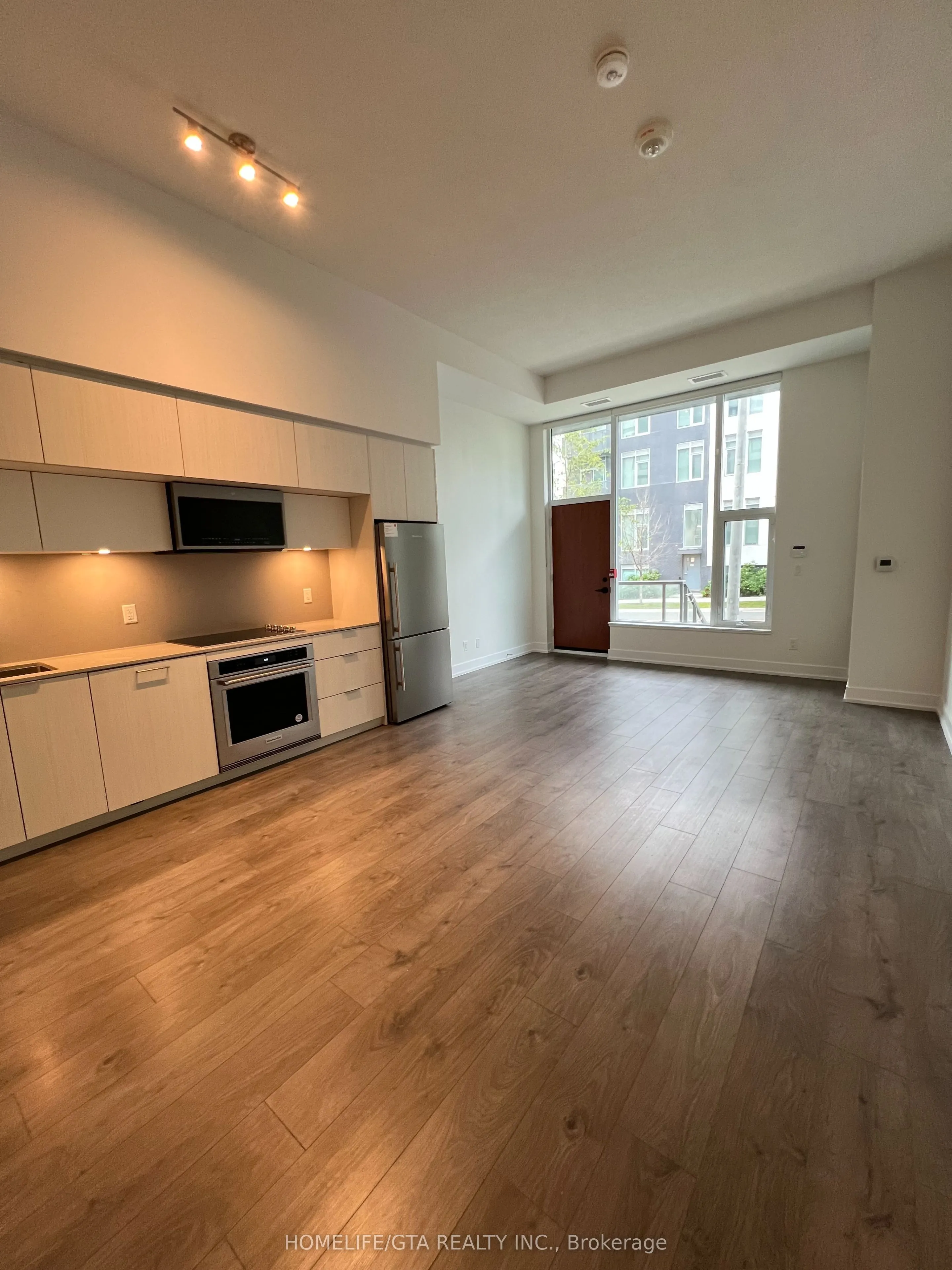 25 Adra Grado Way, #250