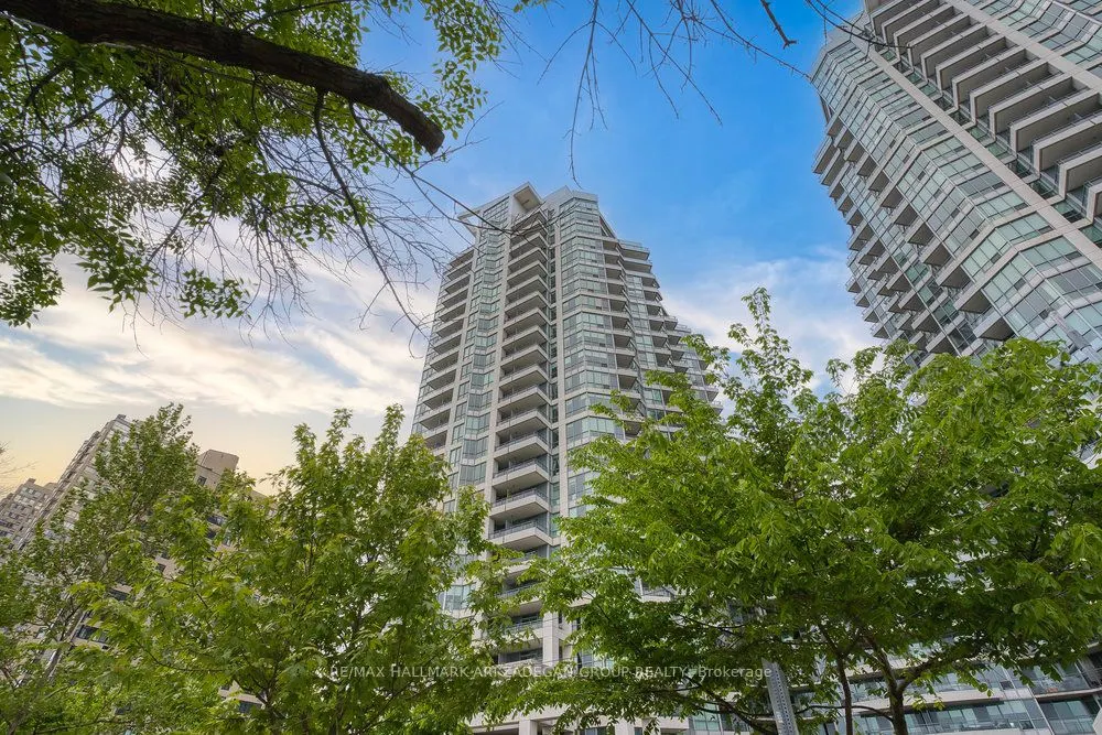 230 Queens Quay W, #1518