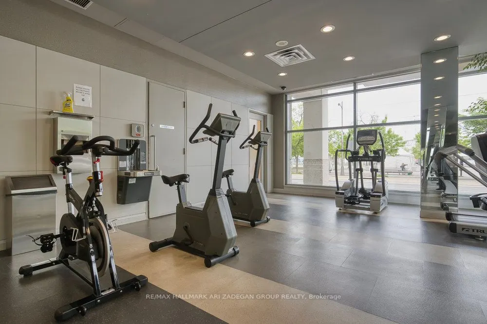 230 Queens Quay W, #1518