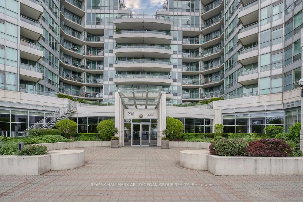 230 Queens Quay W, #1518