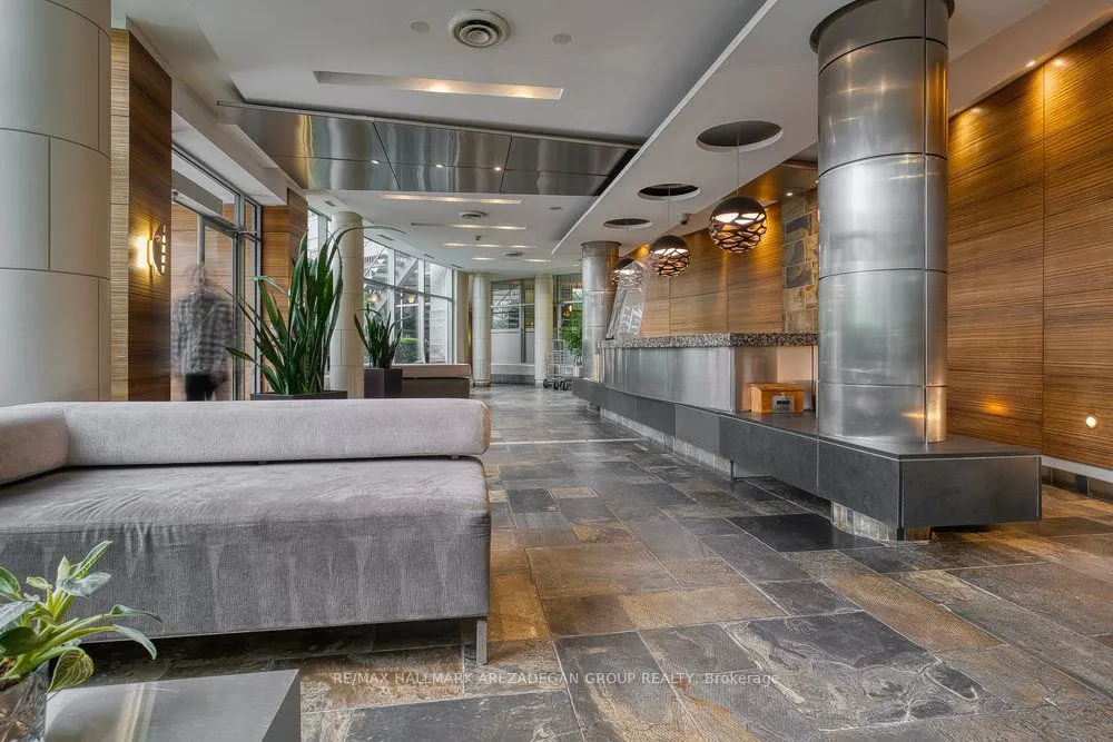 230 Queens Quay W, #1518