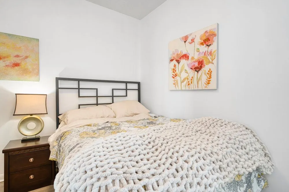 230 Queens Quay W, #1518