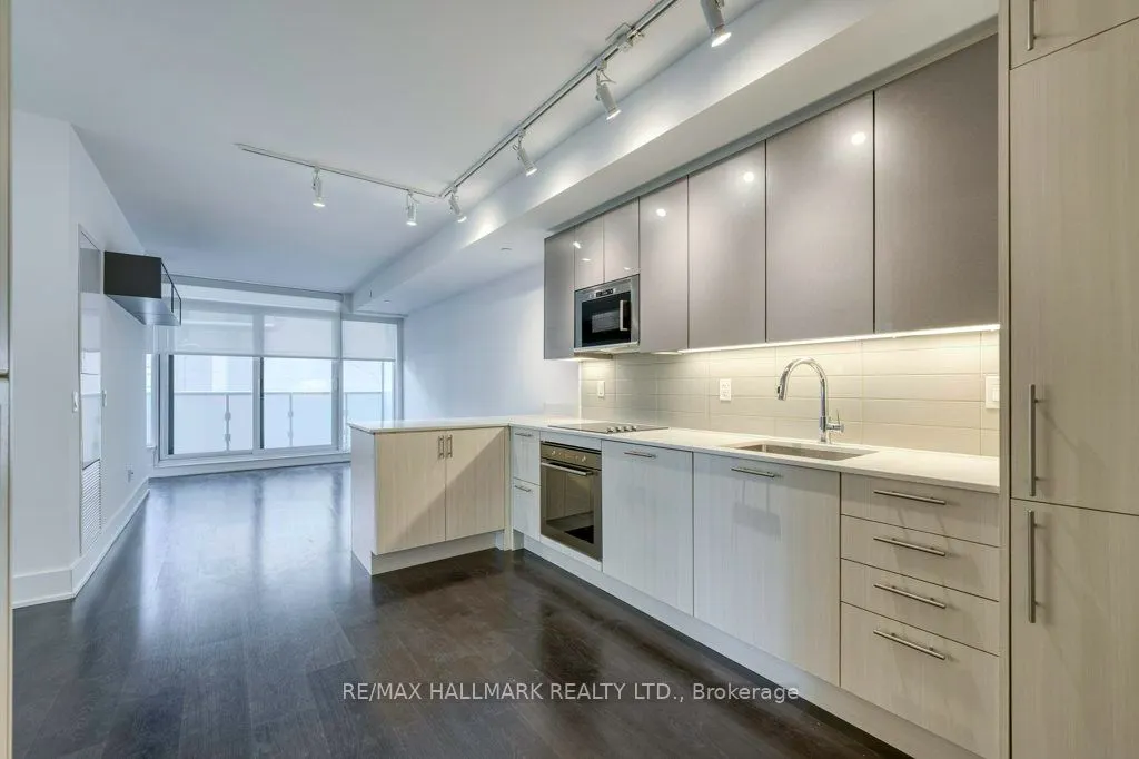403 Church Street, #416