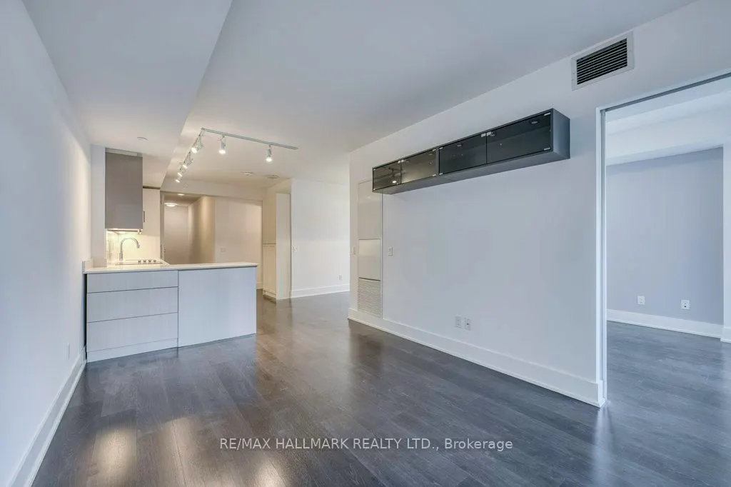 403 Church Street, #416