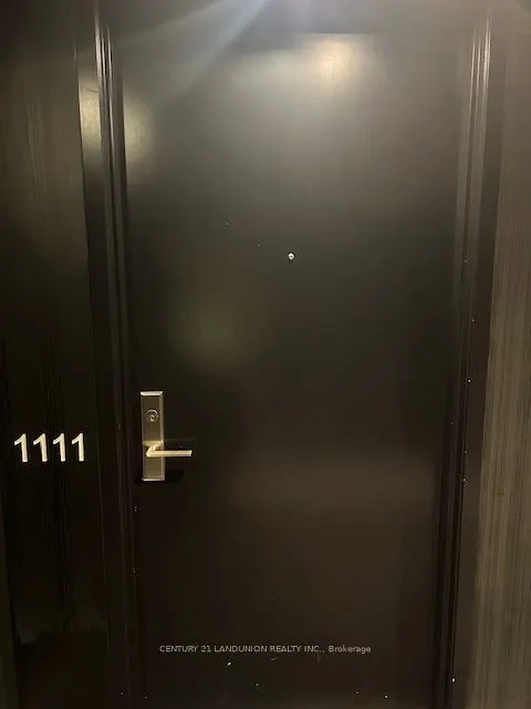 20 Edward Street, #1111
