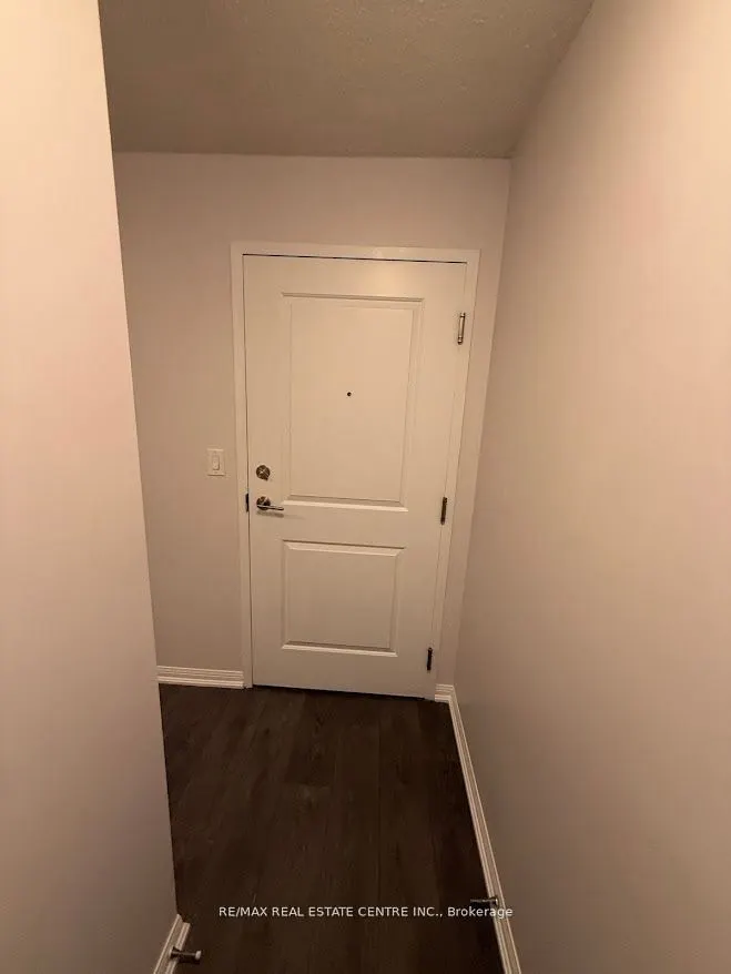 35 Bastion Street, #709