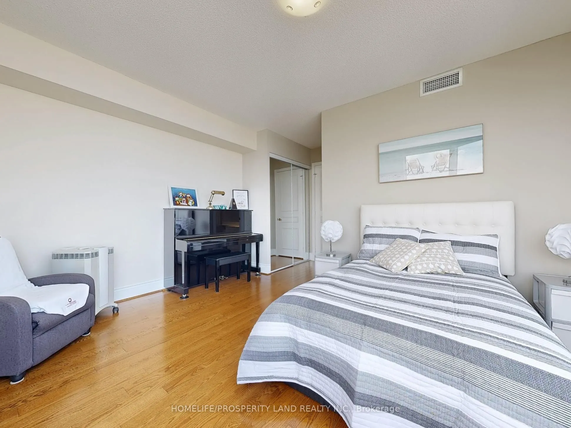 89 Skymark Drive, #2712